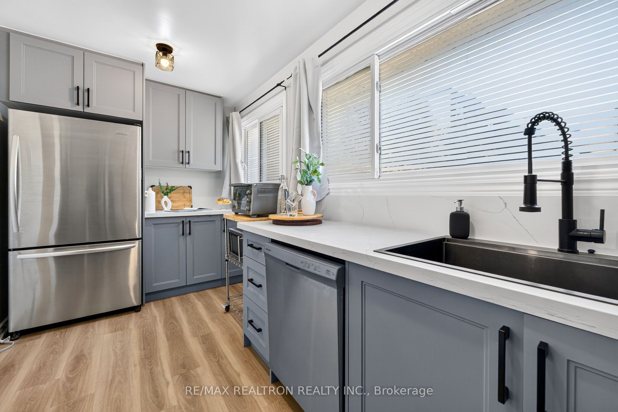 1185 Birchmount Road 5 Property Photo 14