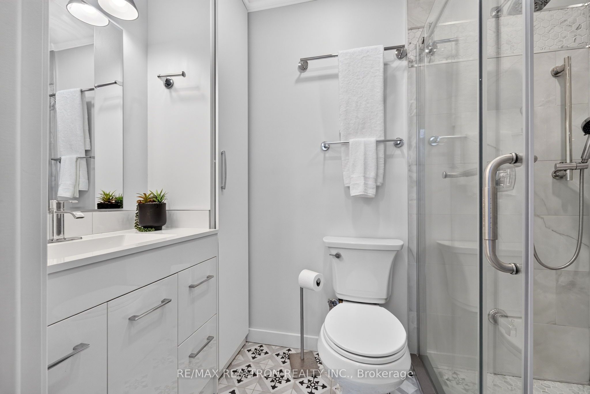 1185 Birchmount Road 5 Property Photo 25