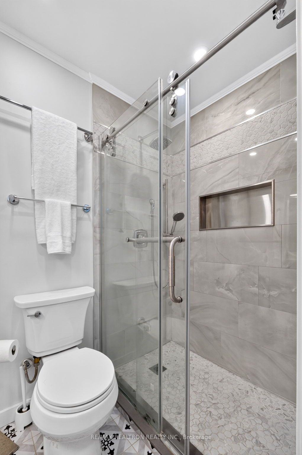 1185 Birchmount Road 5 Property Photo 27