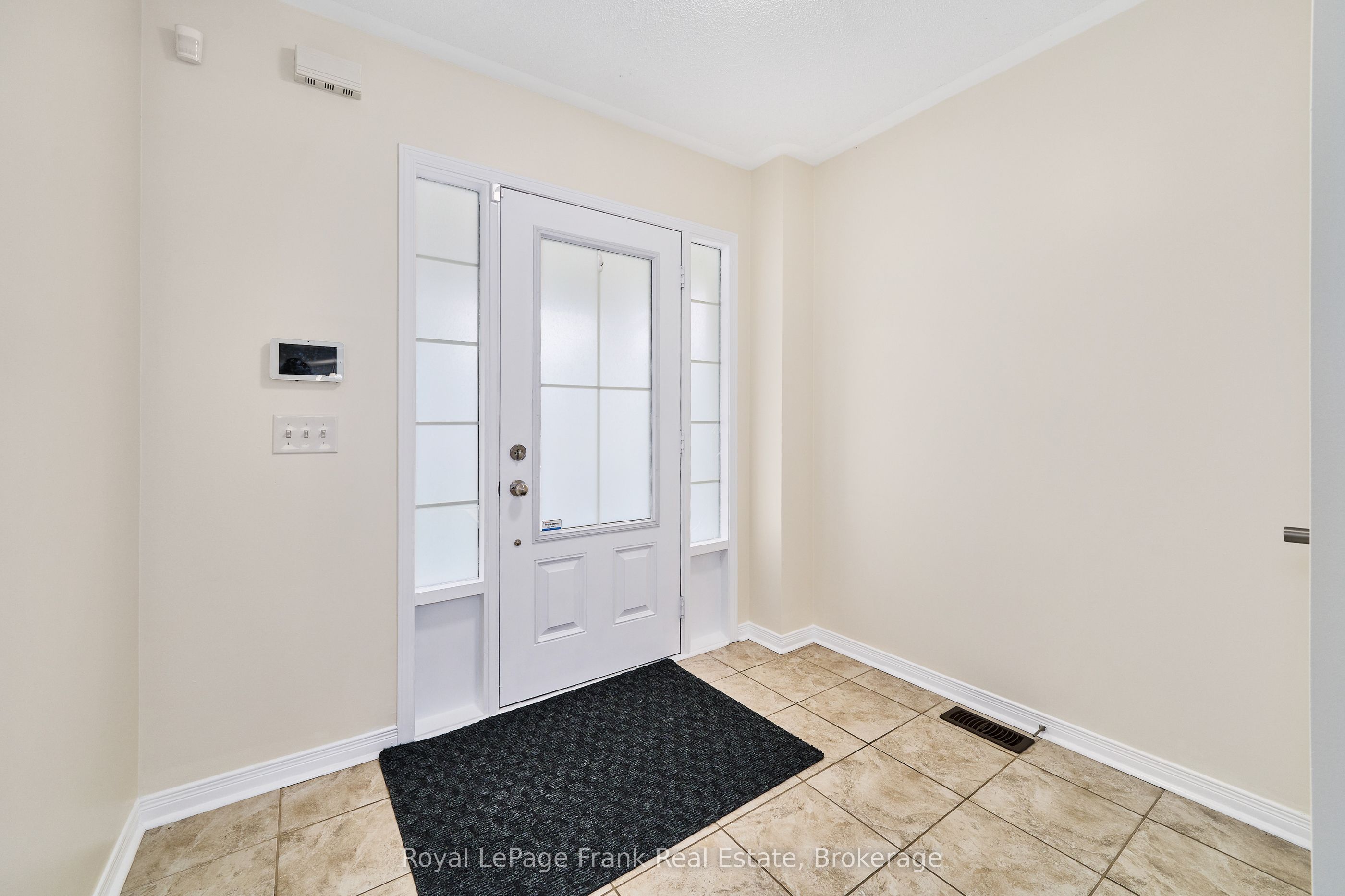 23 Southshore Street Property Photo 5