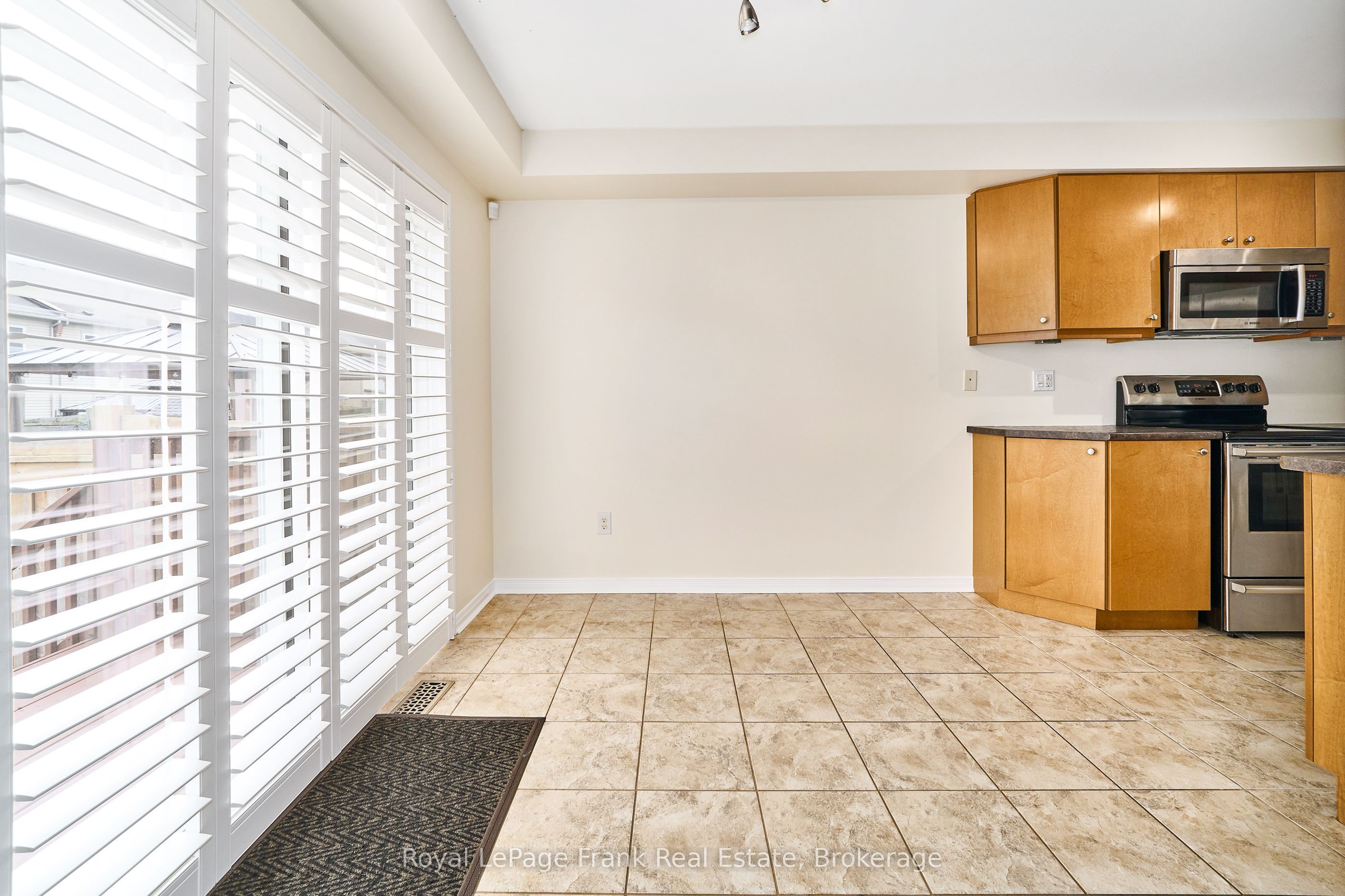 23 Southshore Street Property Photo 16