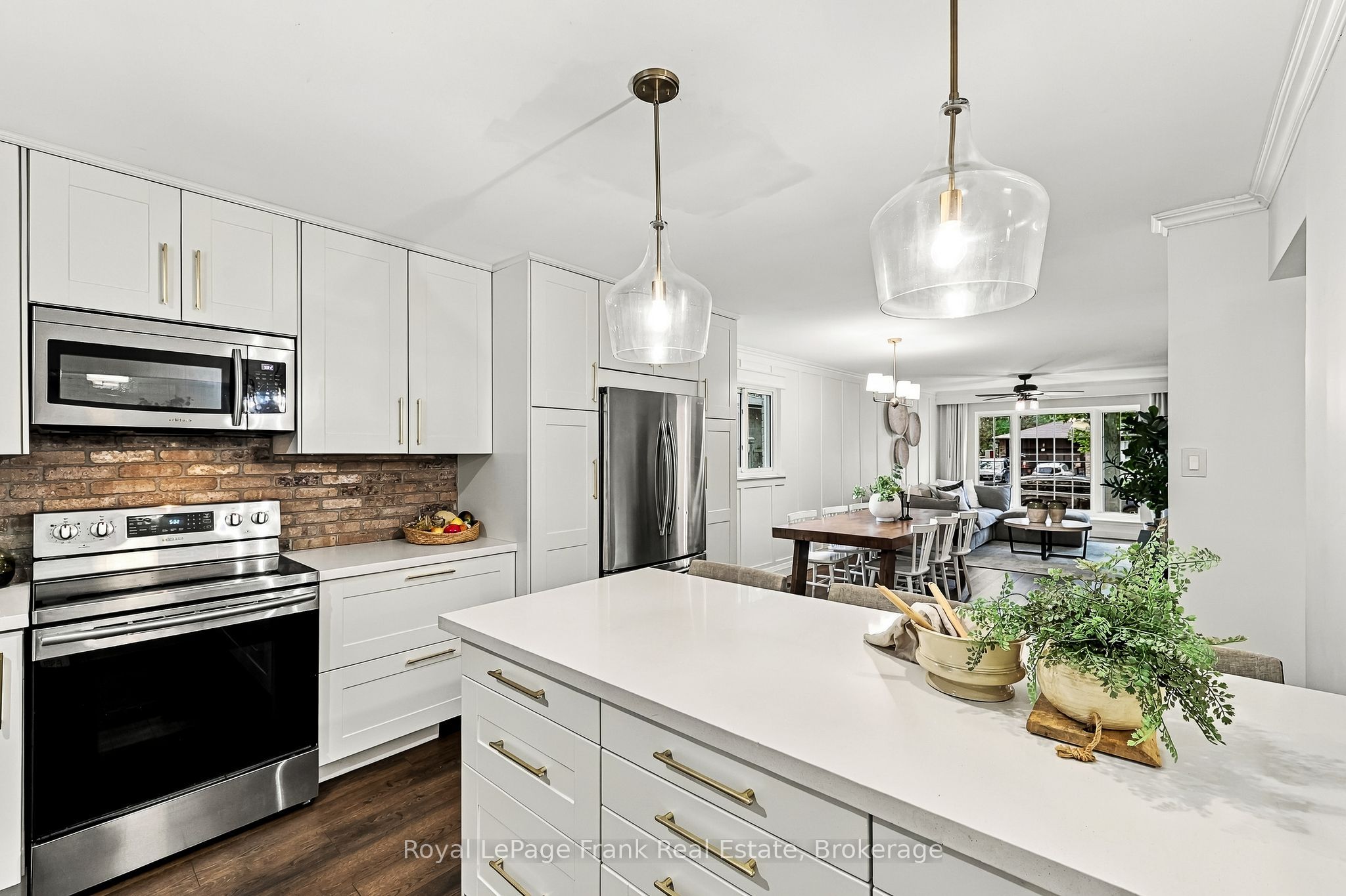 588 Walsh Drive Property Photo 15
