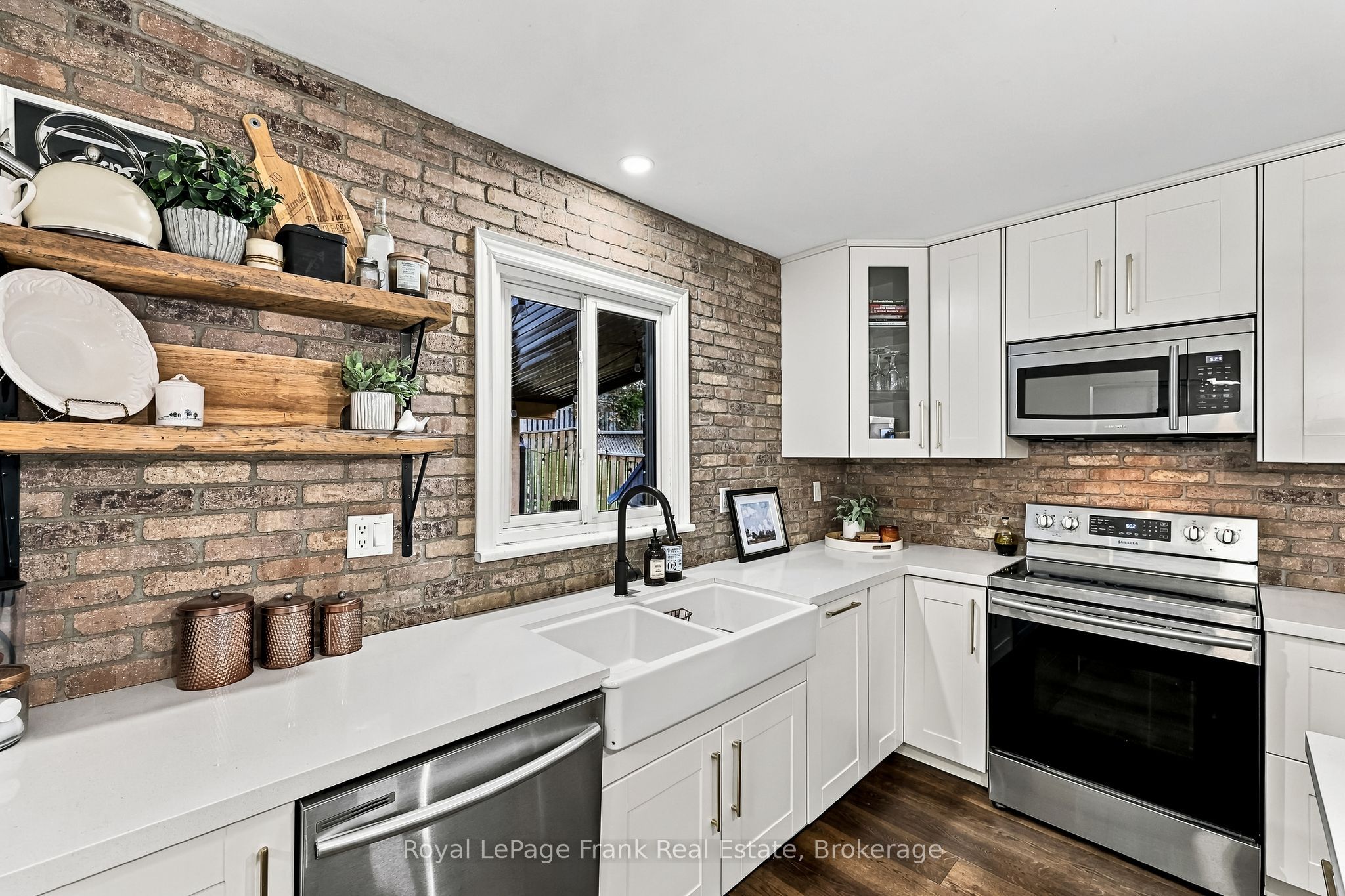 588 Walsh Drive Property Photo 16