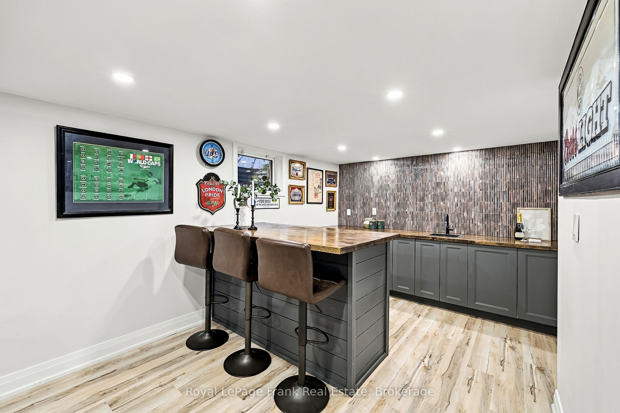 588 Walsh Drive Property Photo 33