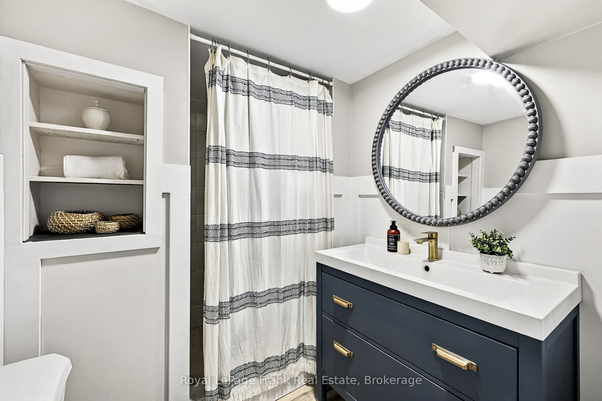 588 Walsh Drive Property Photo 40