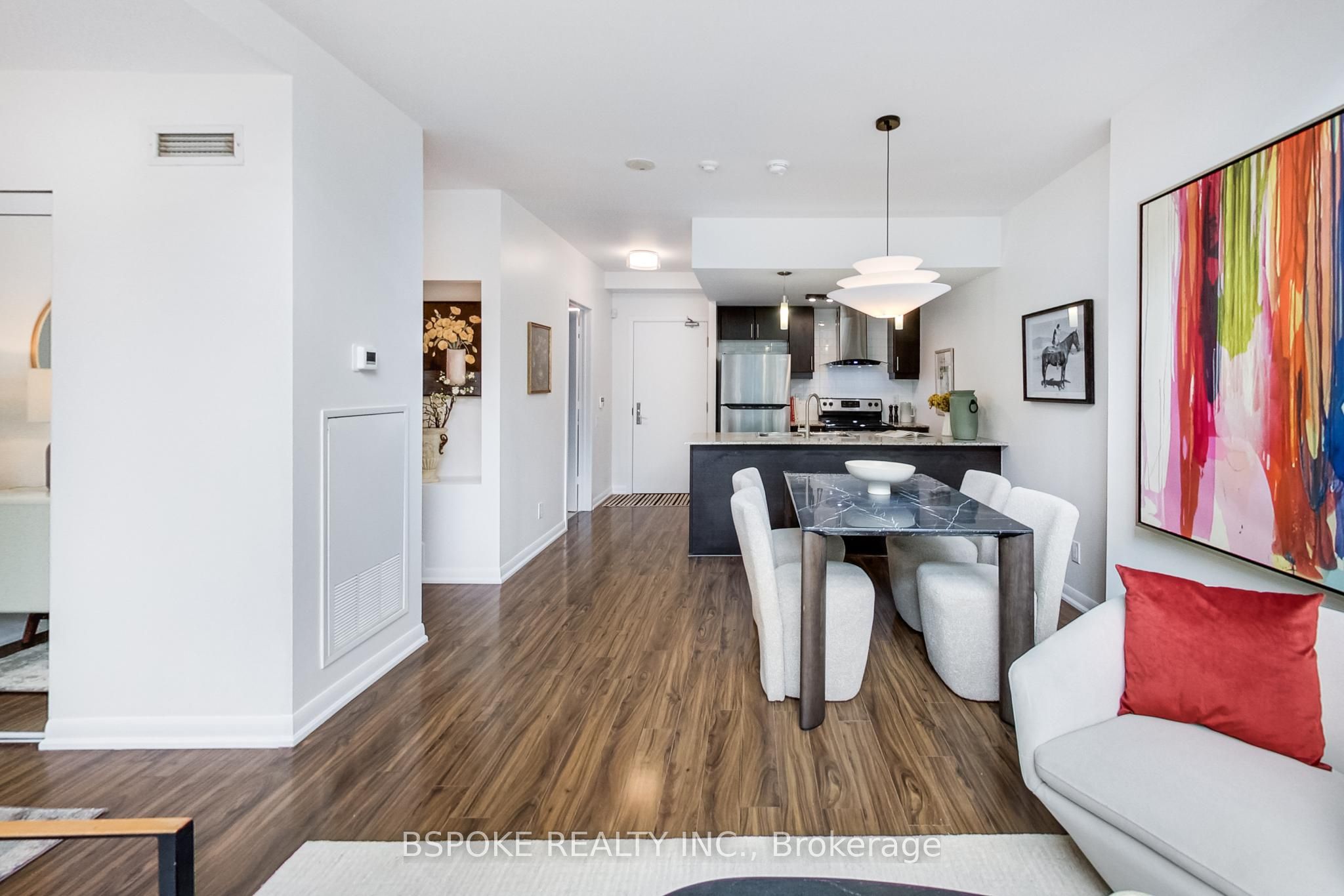 186 Borough Drive Property Photo 10