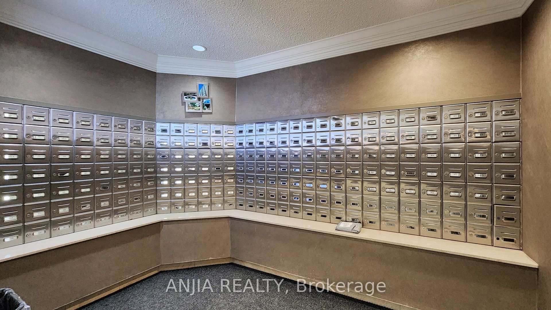 -275 Bamburgh Circle 1107 Property Photo 25