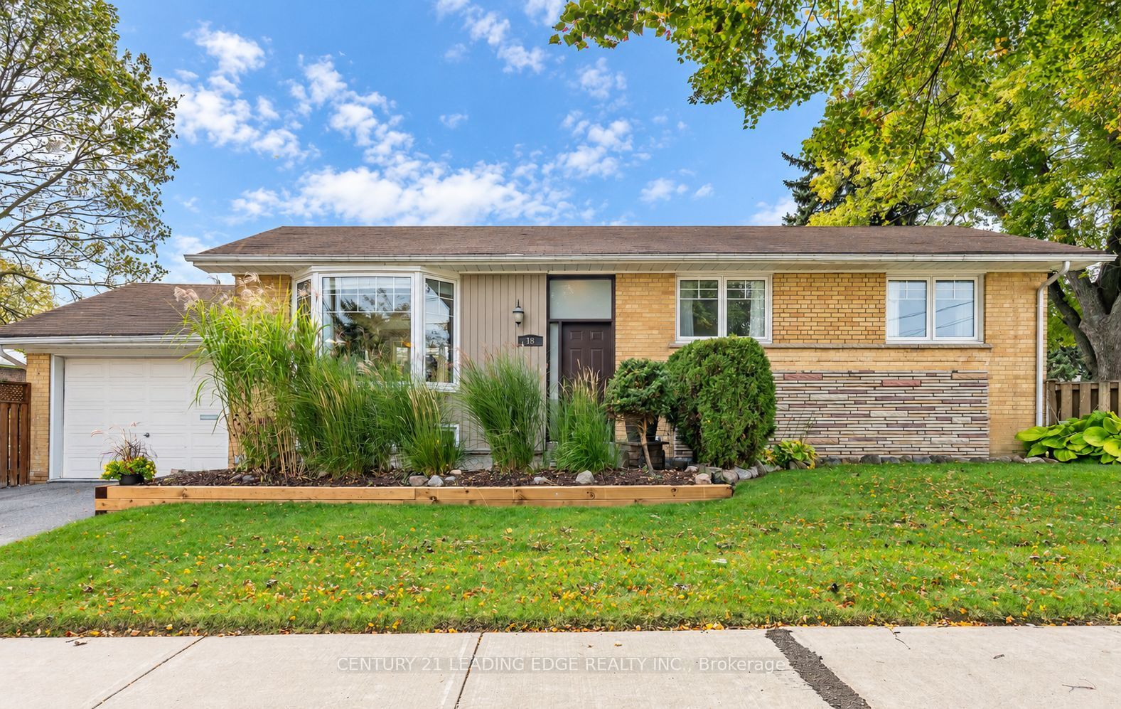 18 Horizon Crescent