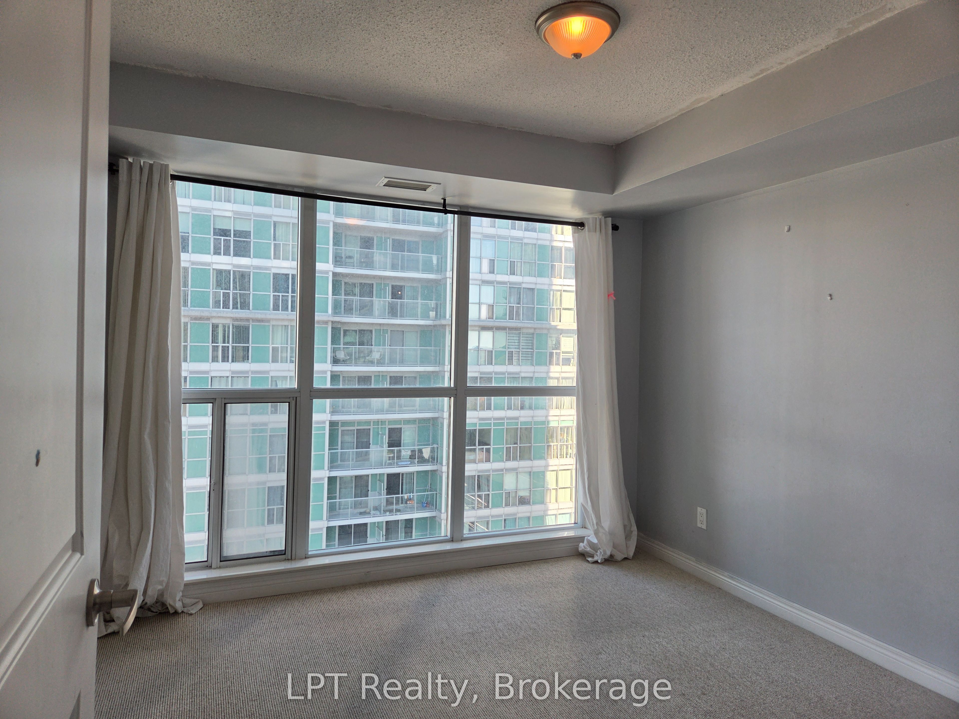 50 Town Centre Court 1504 Property Photo 11