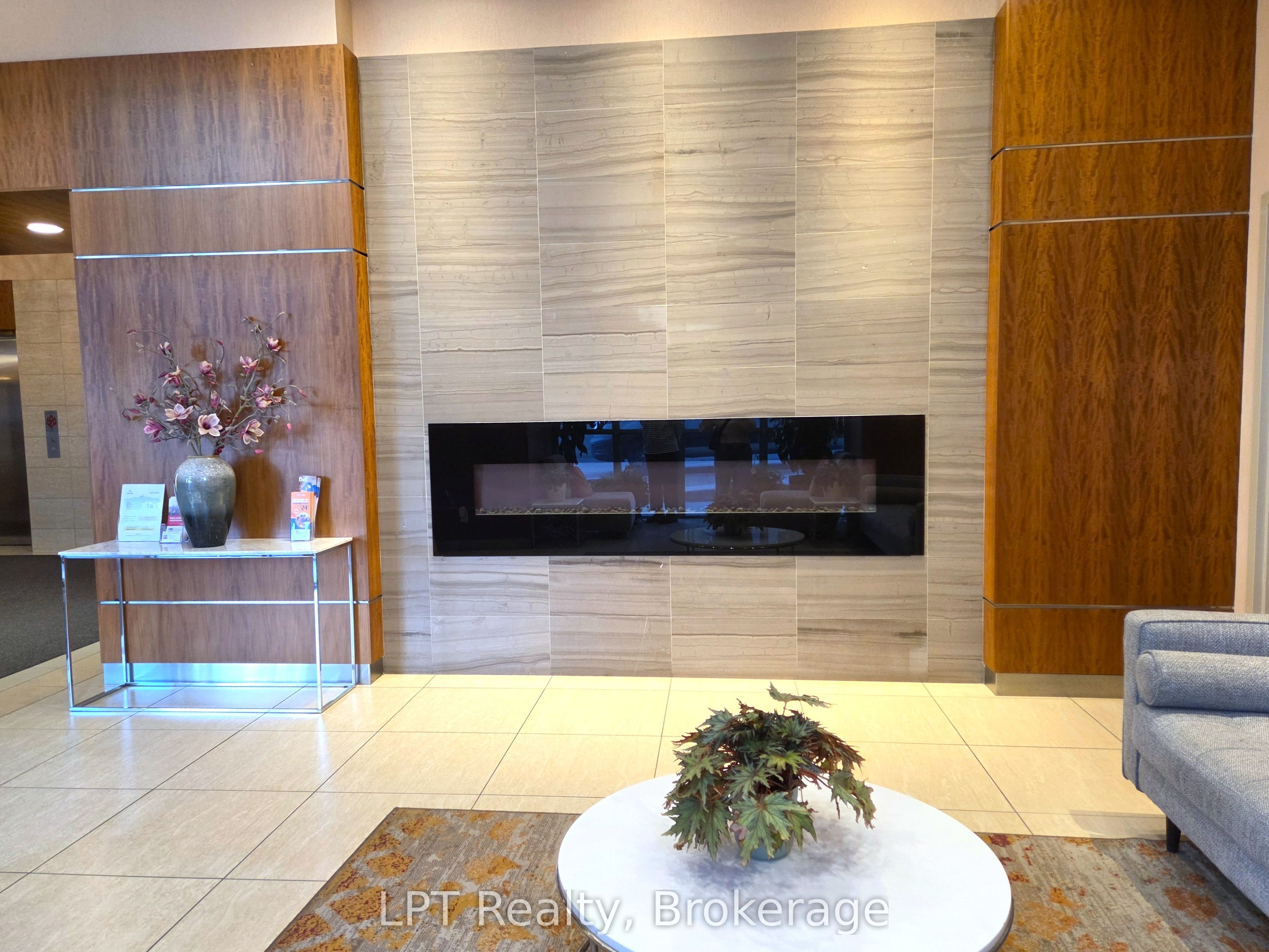 50 Town Centre Court 1504 Property Photo 20