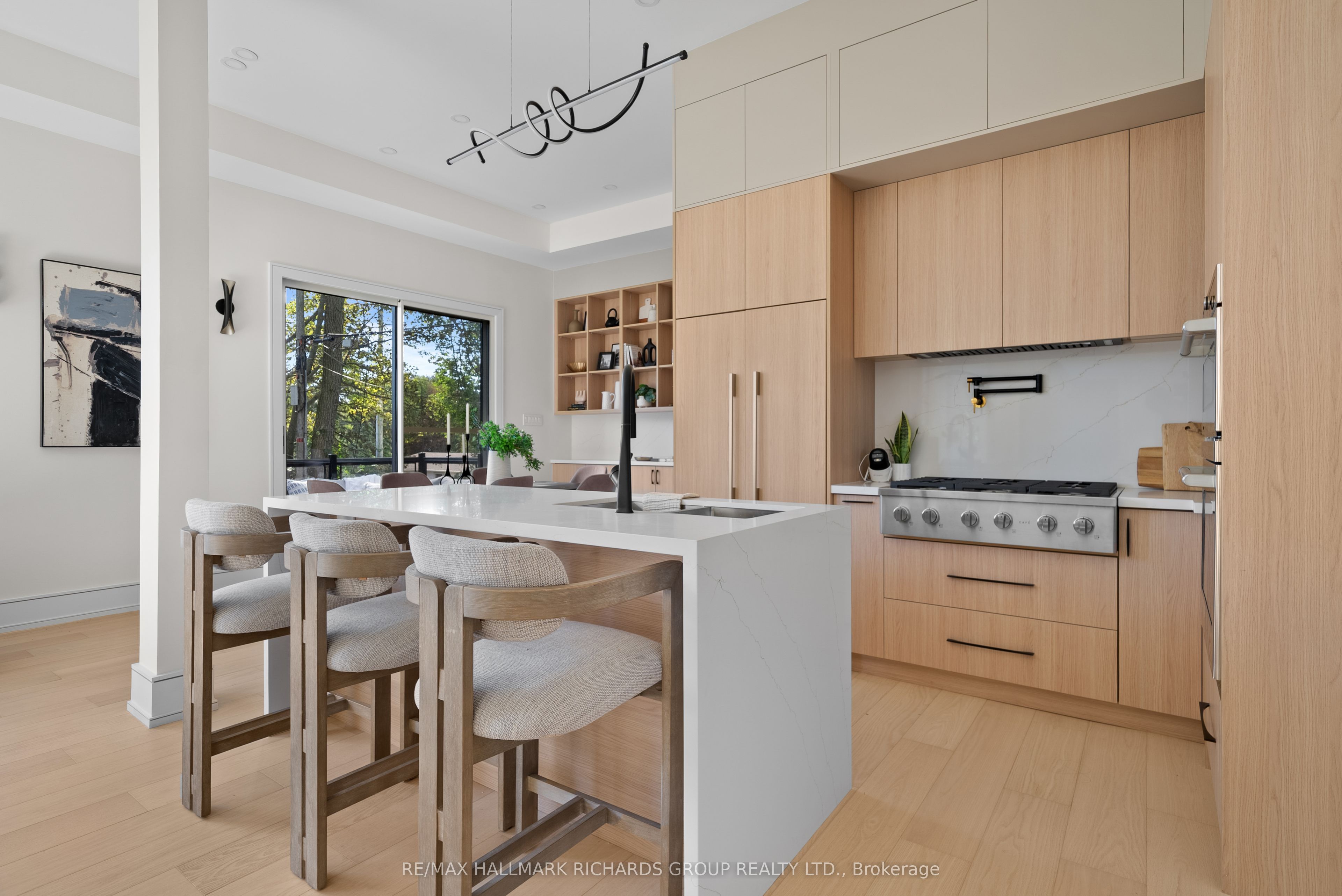 44 Sunnypoint Crescent Property Photo 6