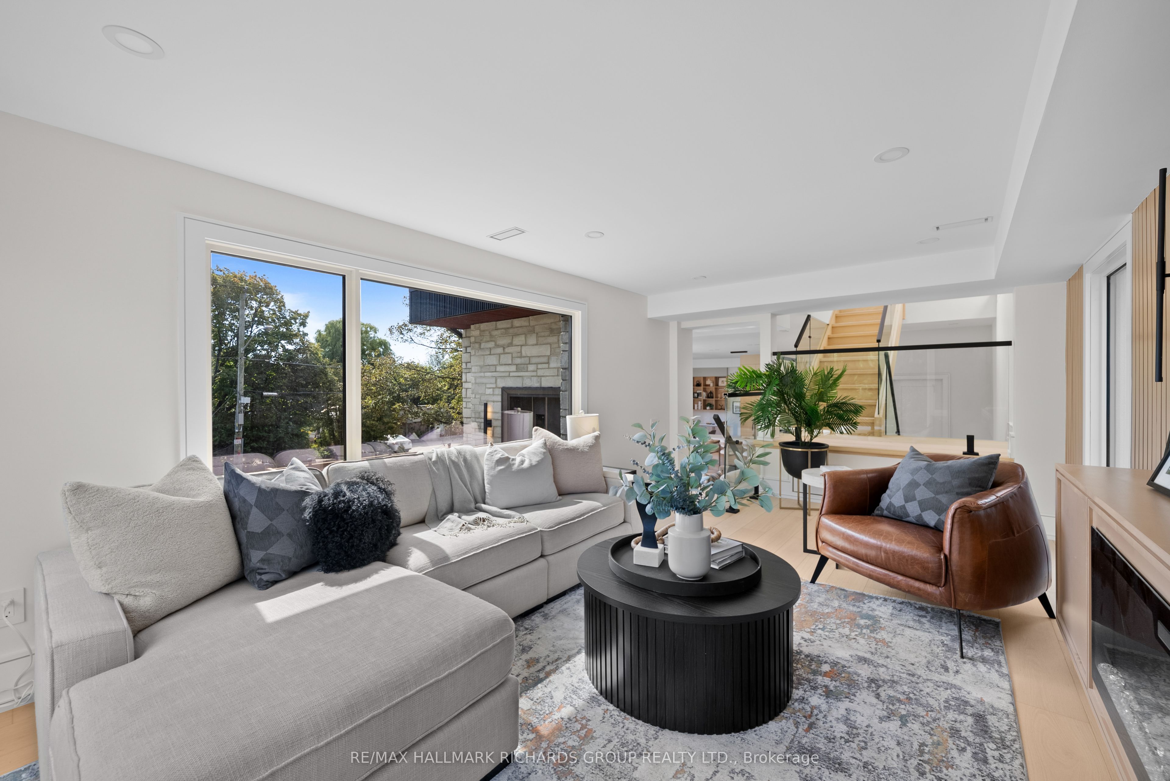 44 Sunnypoint Crescent Property Photo 10
