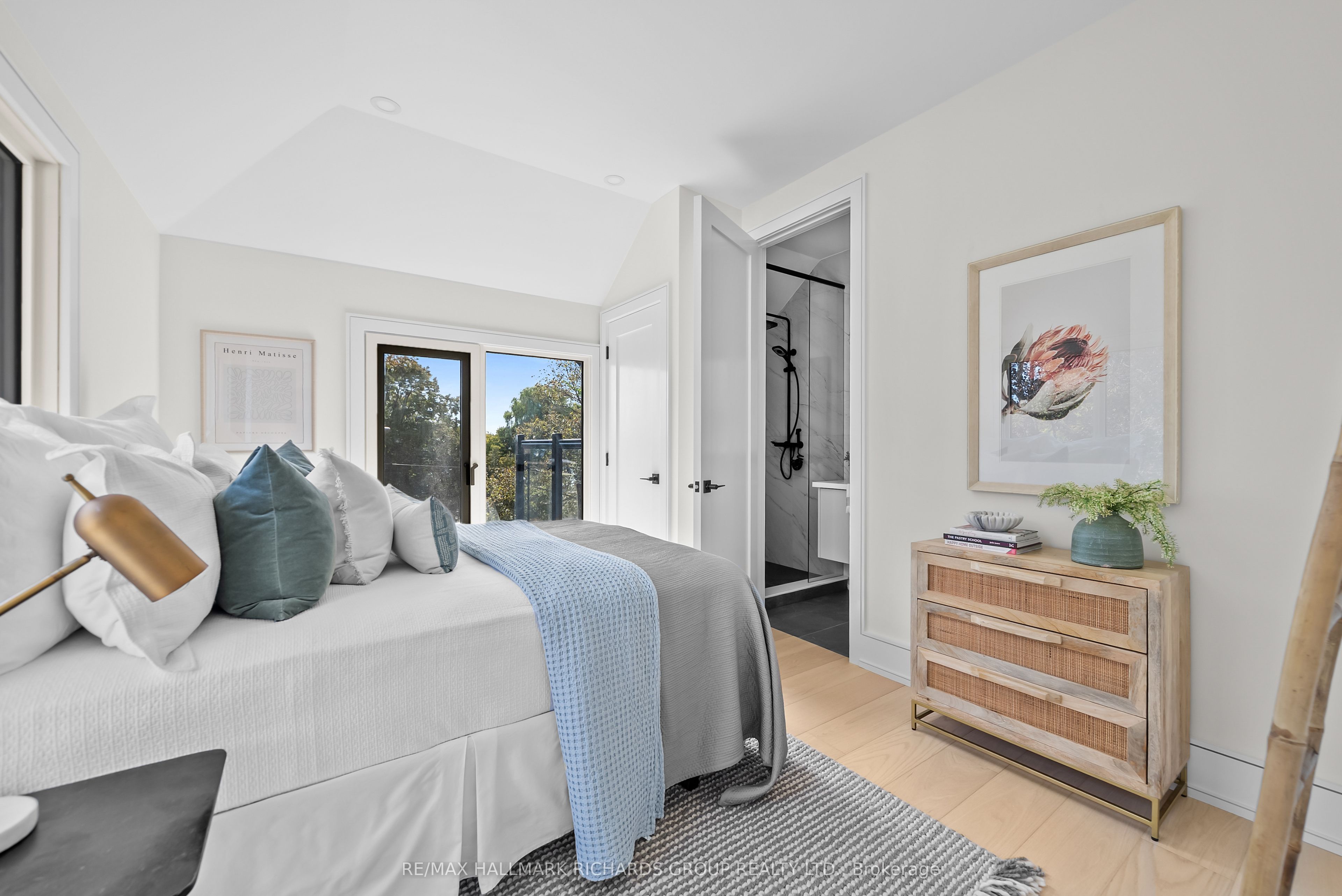 44 Sunnypoint Crescent Property Photo 17