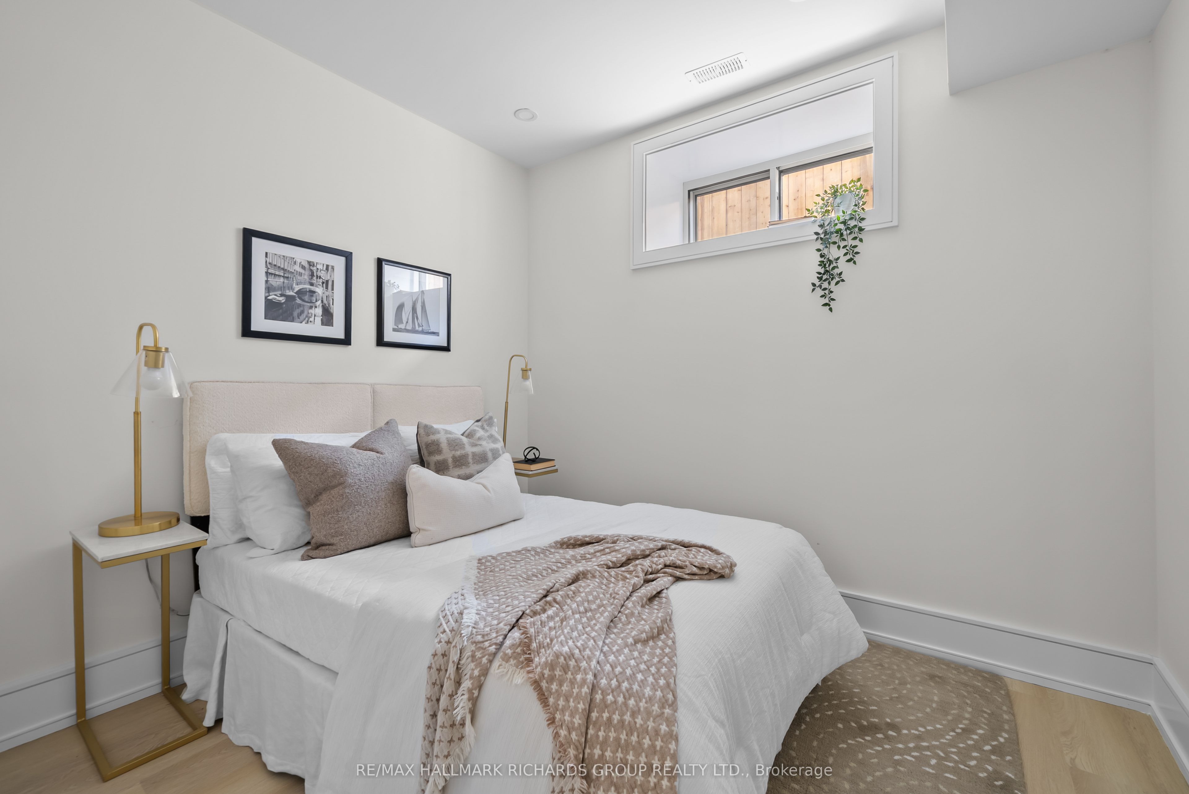 44 Sunnypoint Crescent Property Photo 20