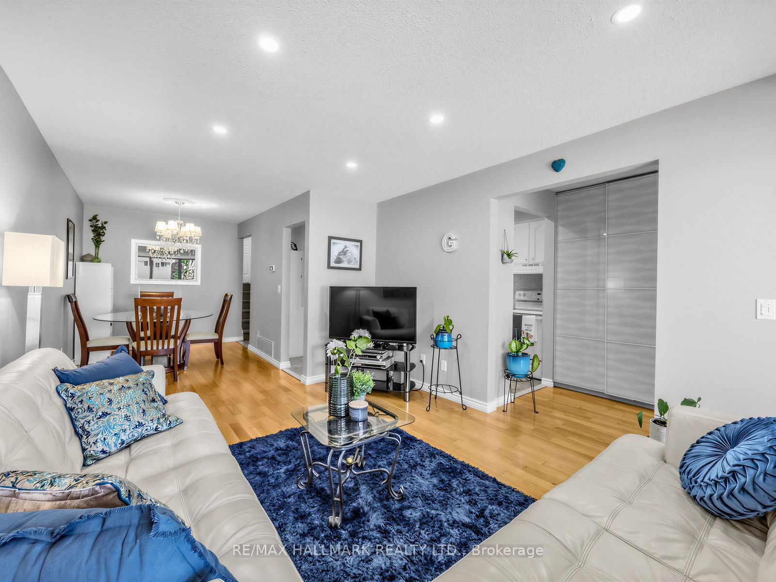 1333 Cherrydown Drive Property Photo 4
