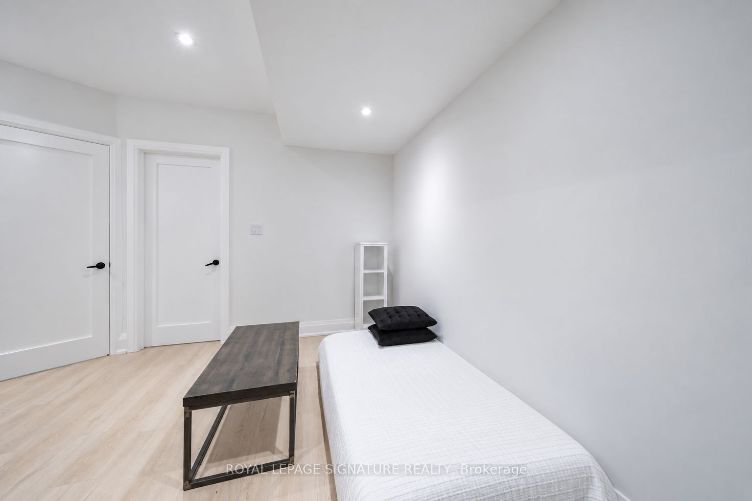 540b Pharmacy Avenue Property Photo 35