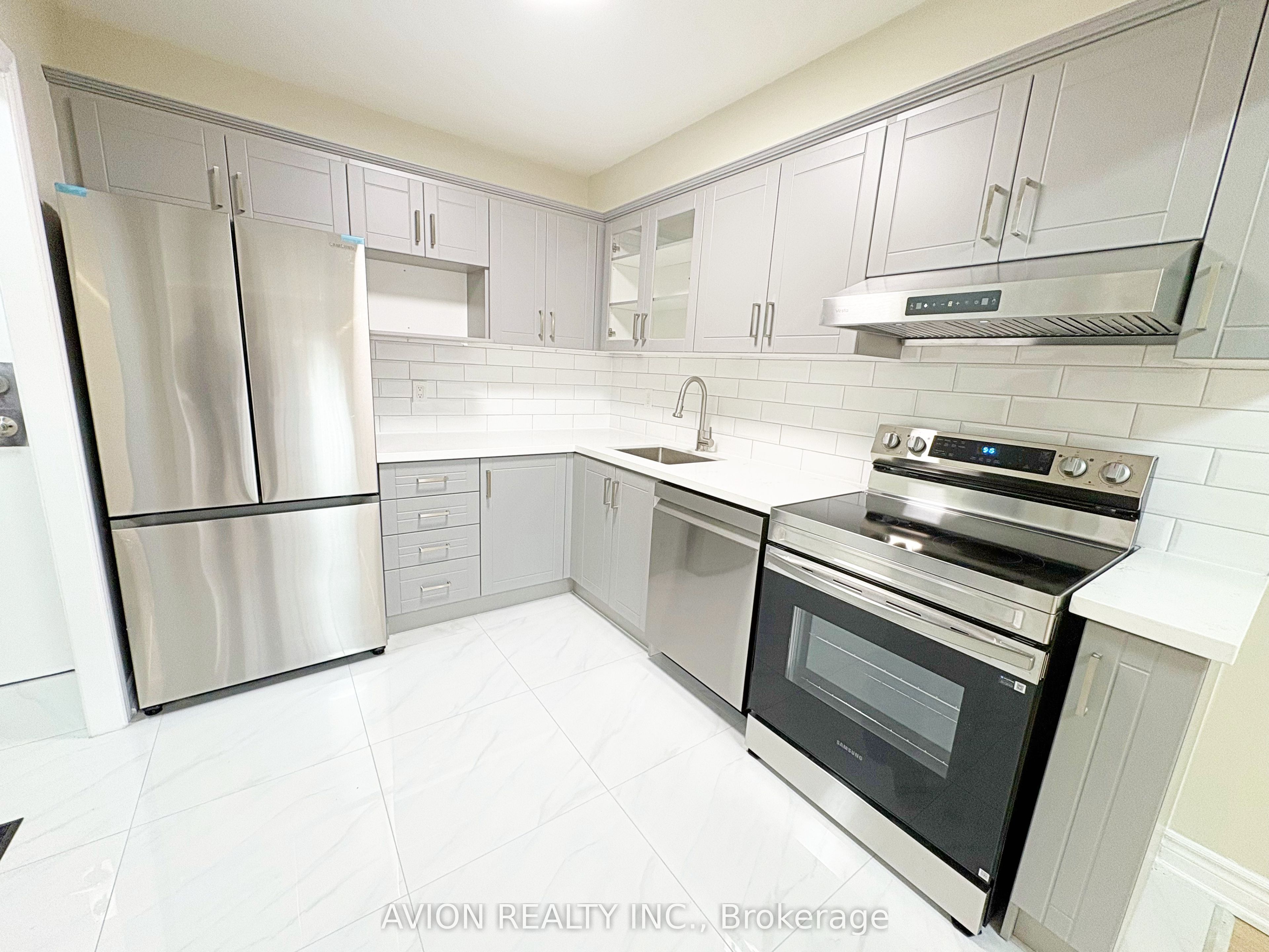 4091 Sheppard Avenue 202 Property Photo 1