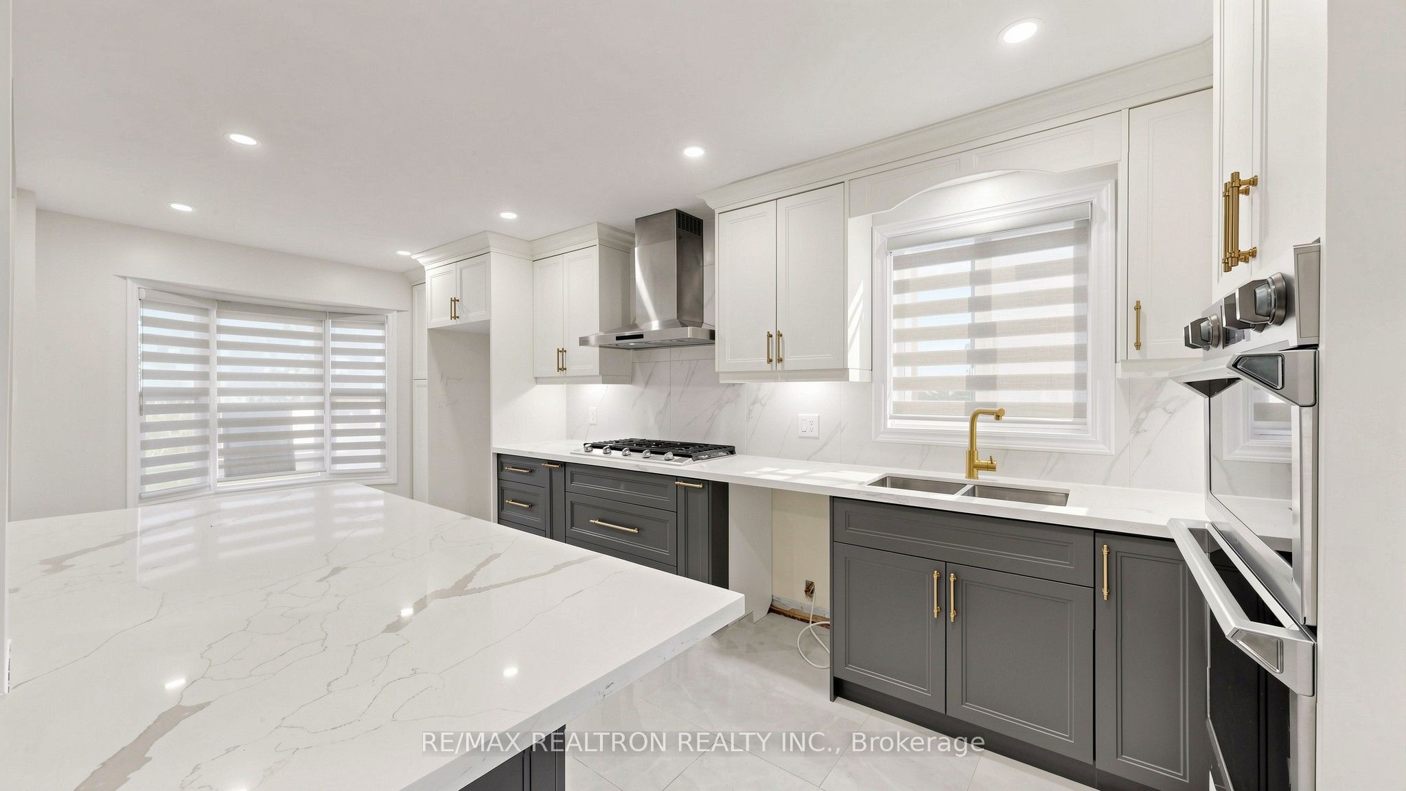72 Halfmoon Square Property Photo 9