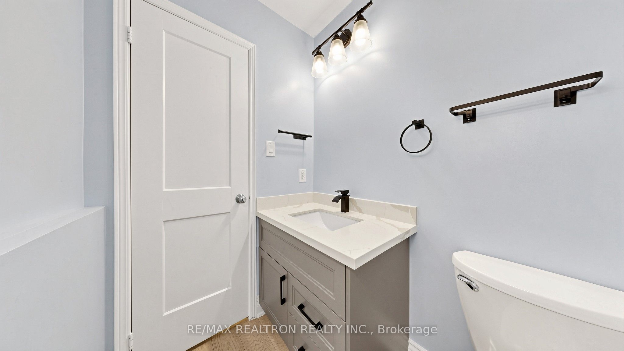 72 Halfmoon Square Property Photo 16