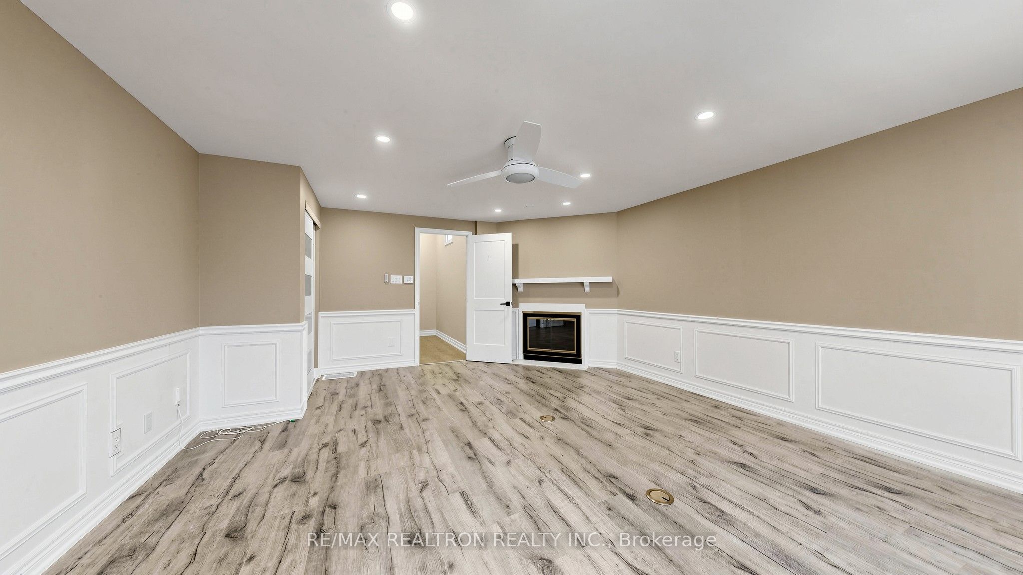 72 Halfmoon Square Property Photo 21