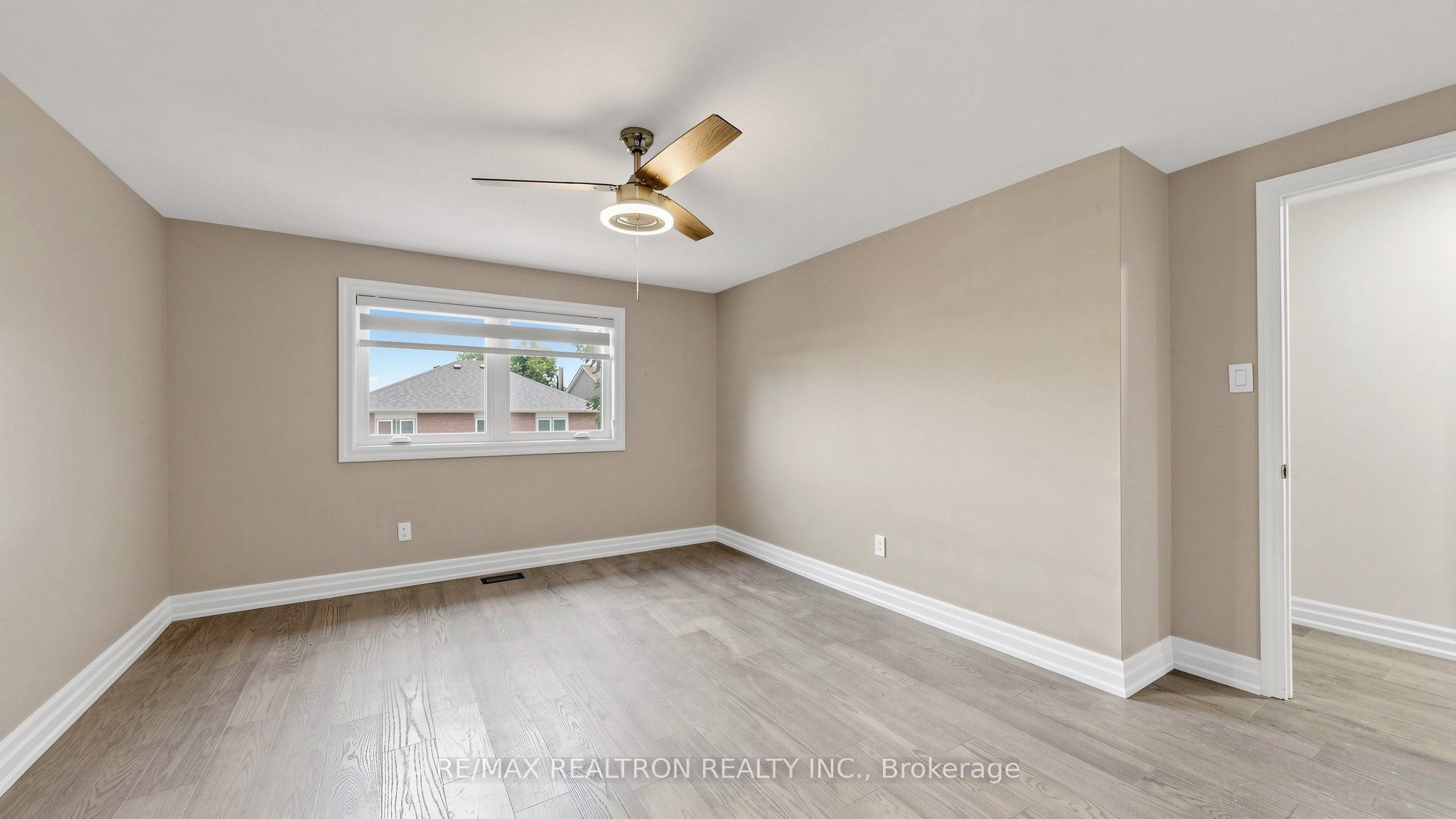 72 Halfmoon Square Property Photo 25