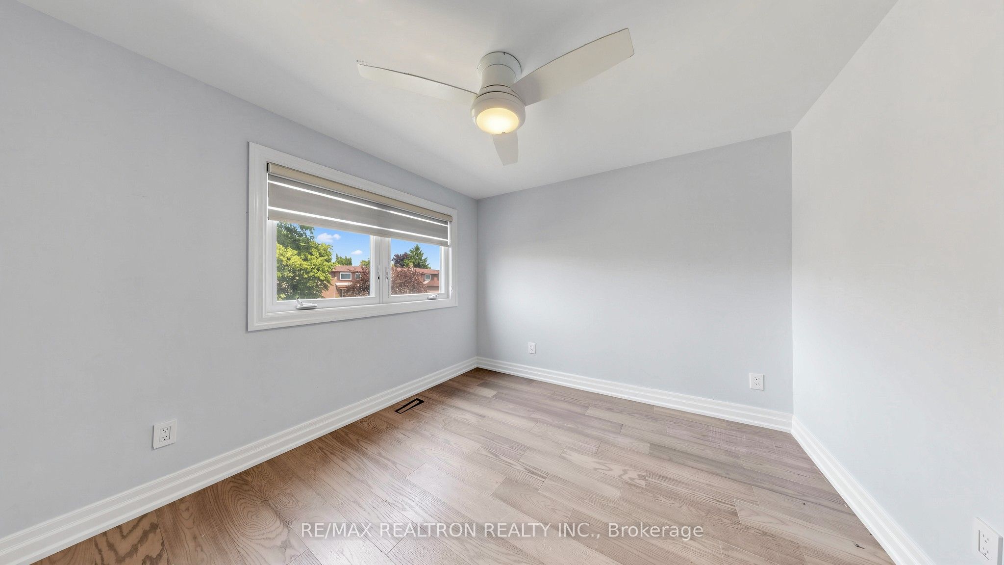 72 Halfmoon Square Property Photo 30