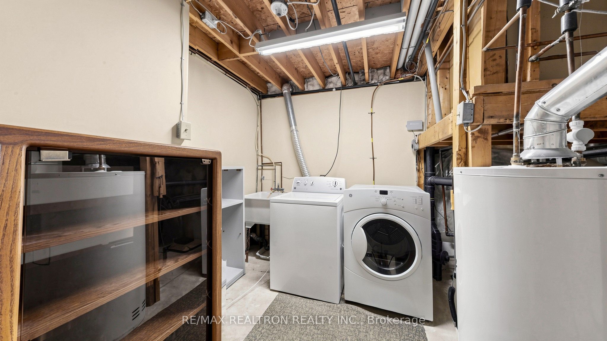 72 Halfmoon Square Property Photo 45