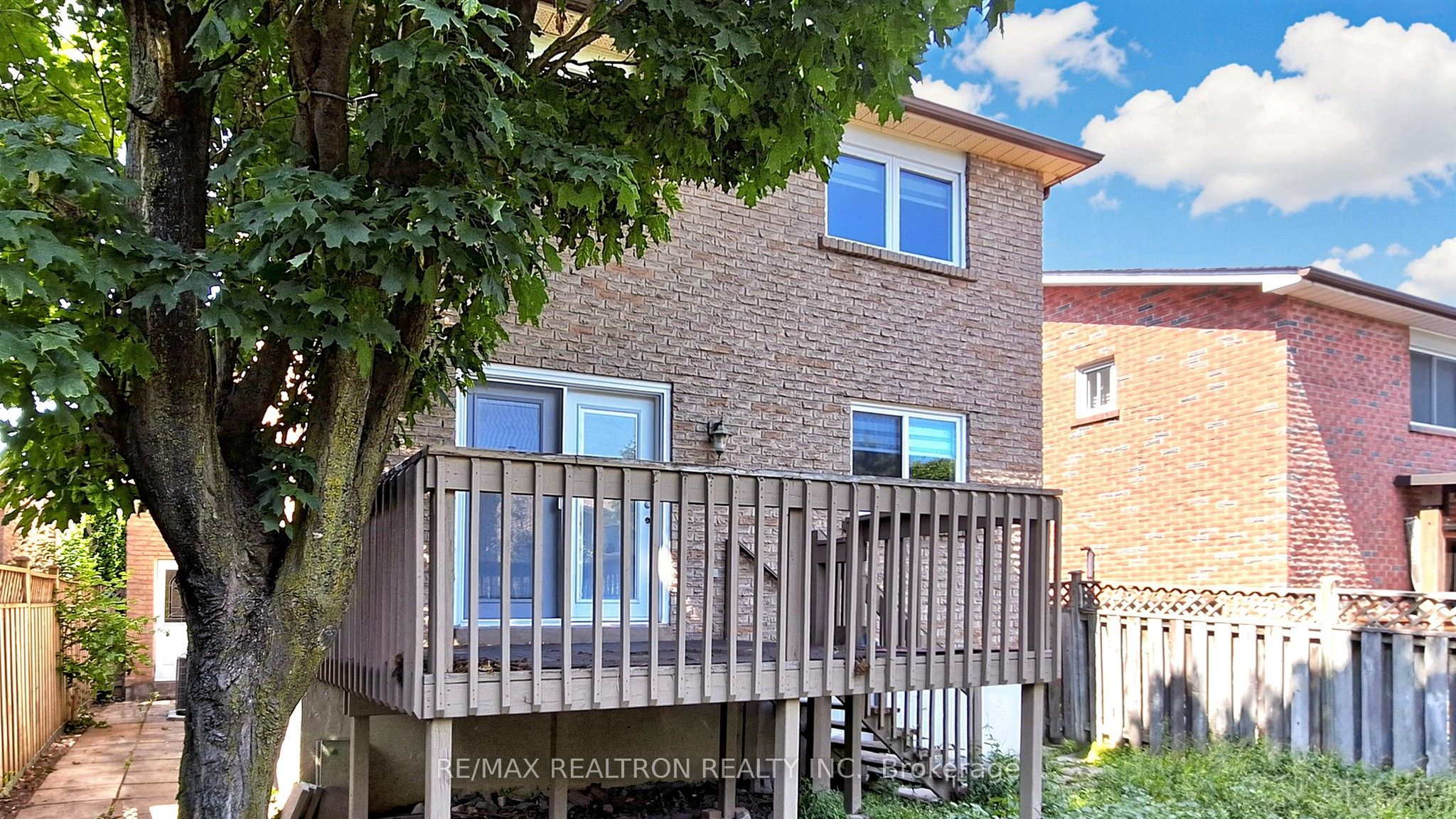 72 Halfmoon Square Property Photo 47