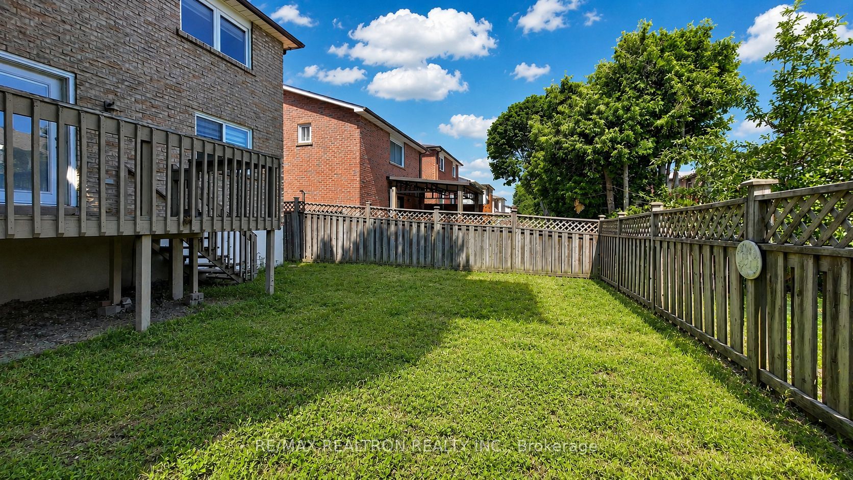 72 Halfmoon Square Property Photo 48