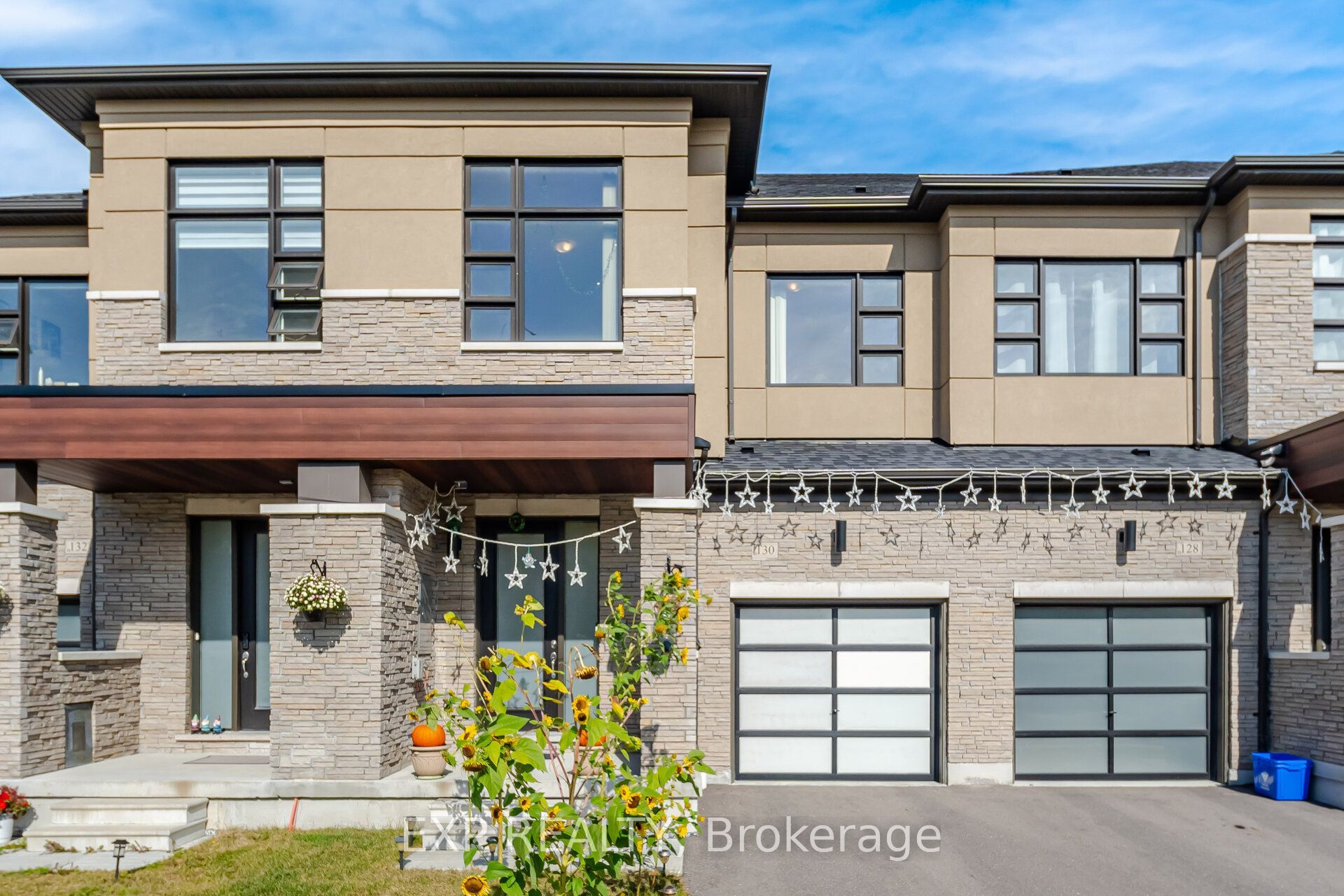 130 Ogston Crescent Property Photo 1