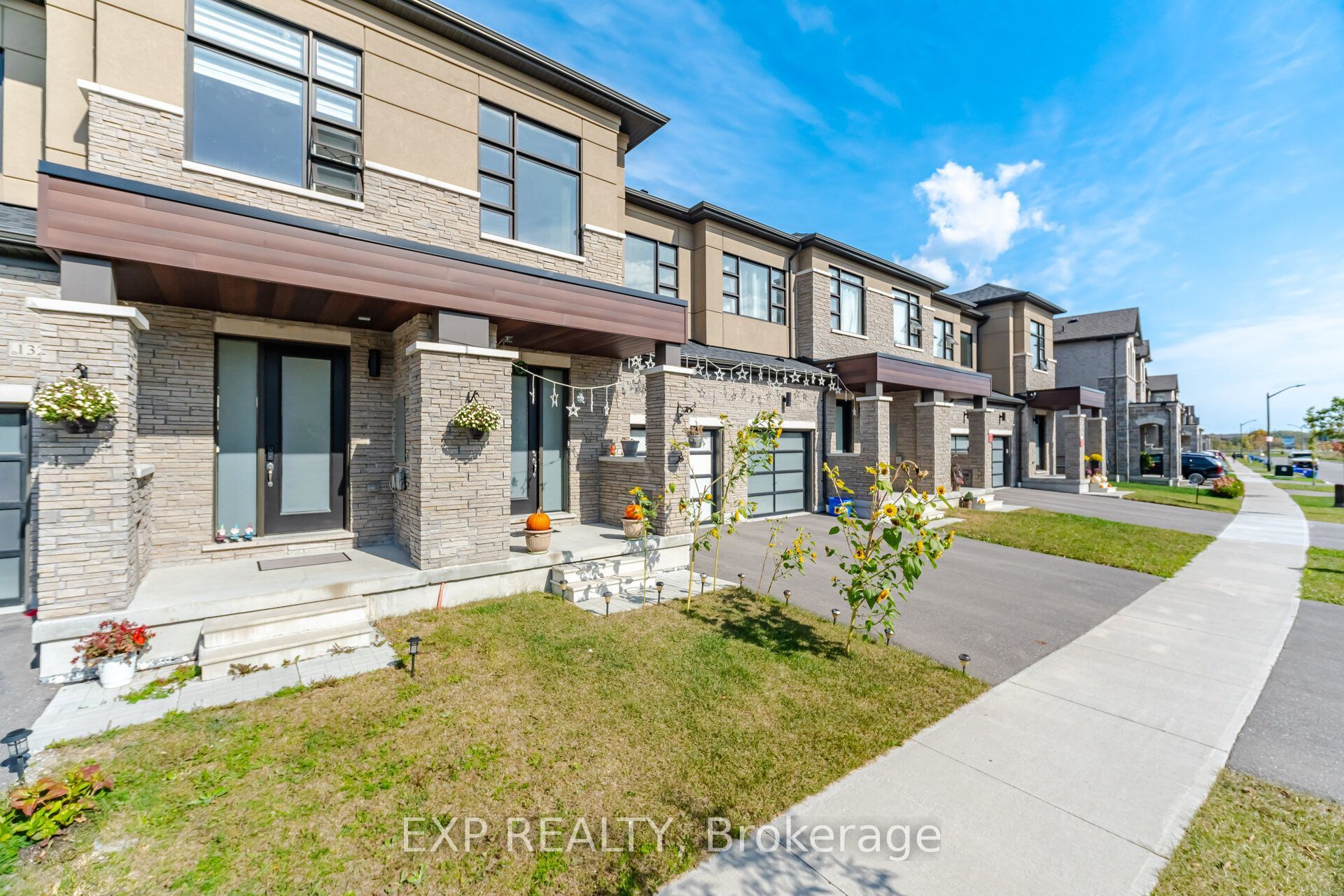 130 Ogston Crescent Property Photo 4
