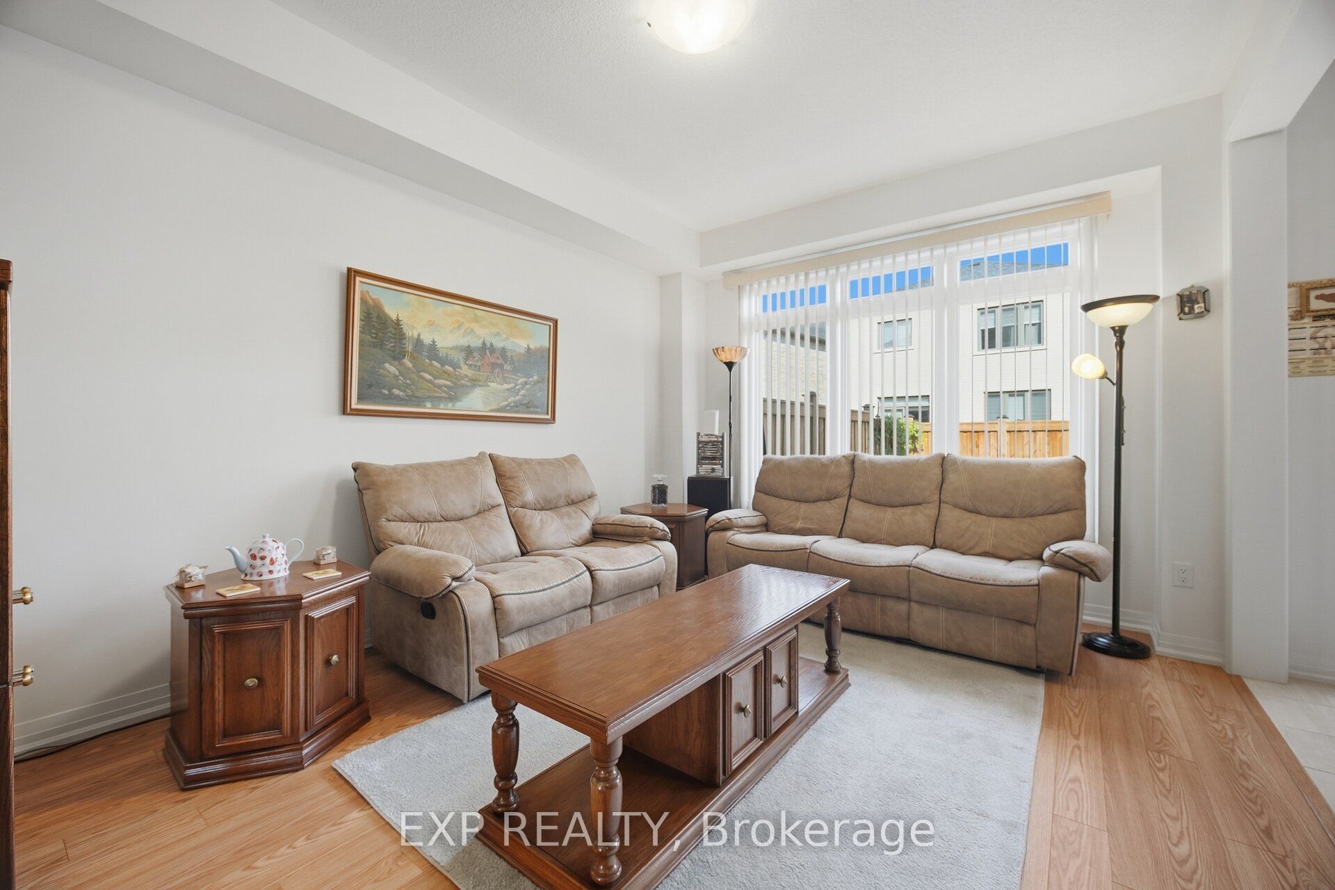130 Ogston Crescent Property Photo 8