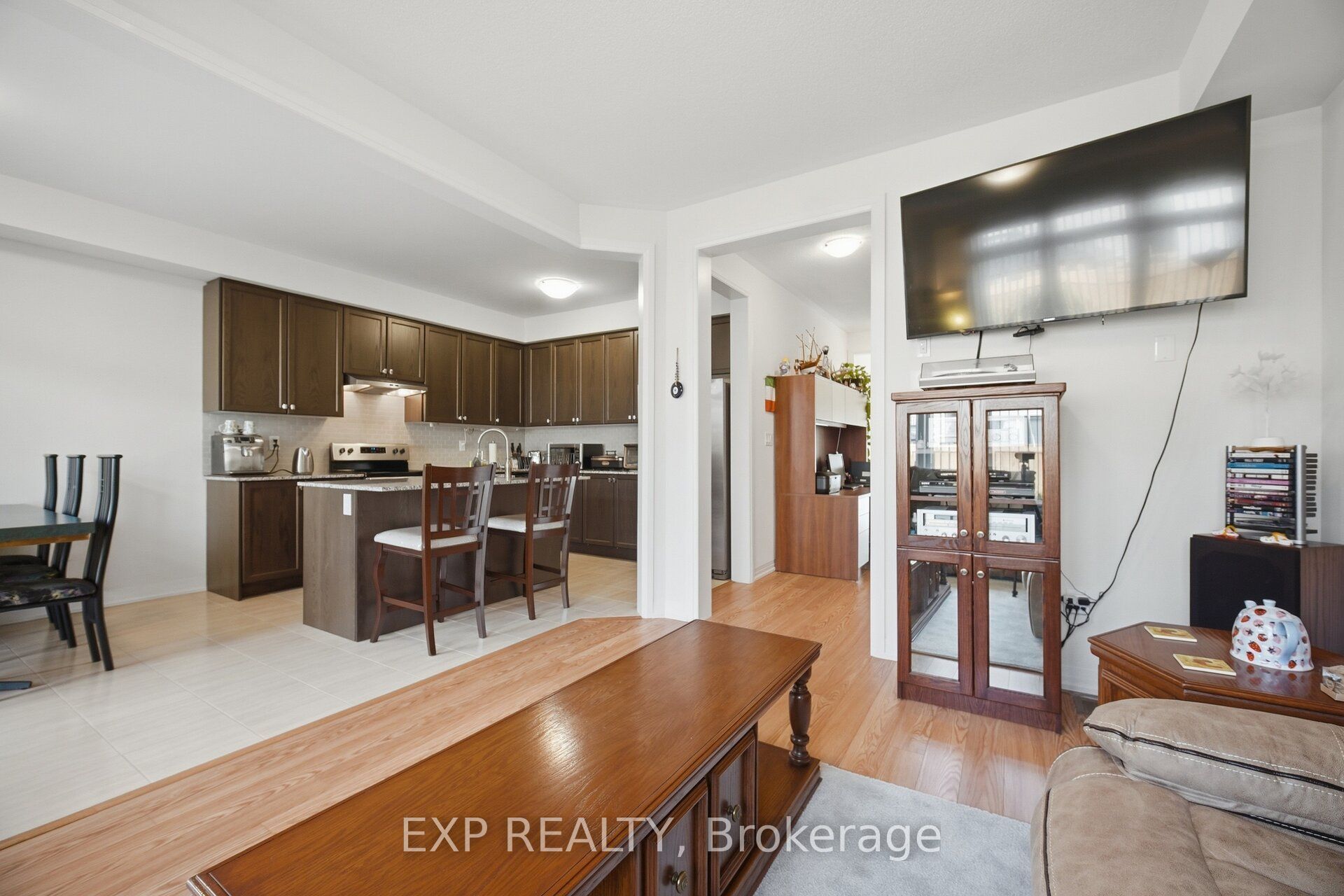 130 Ogston Crescent Property Photo 10
