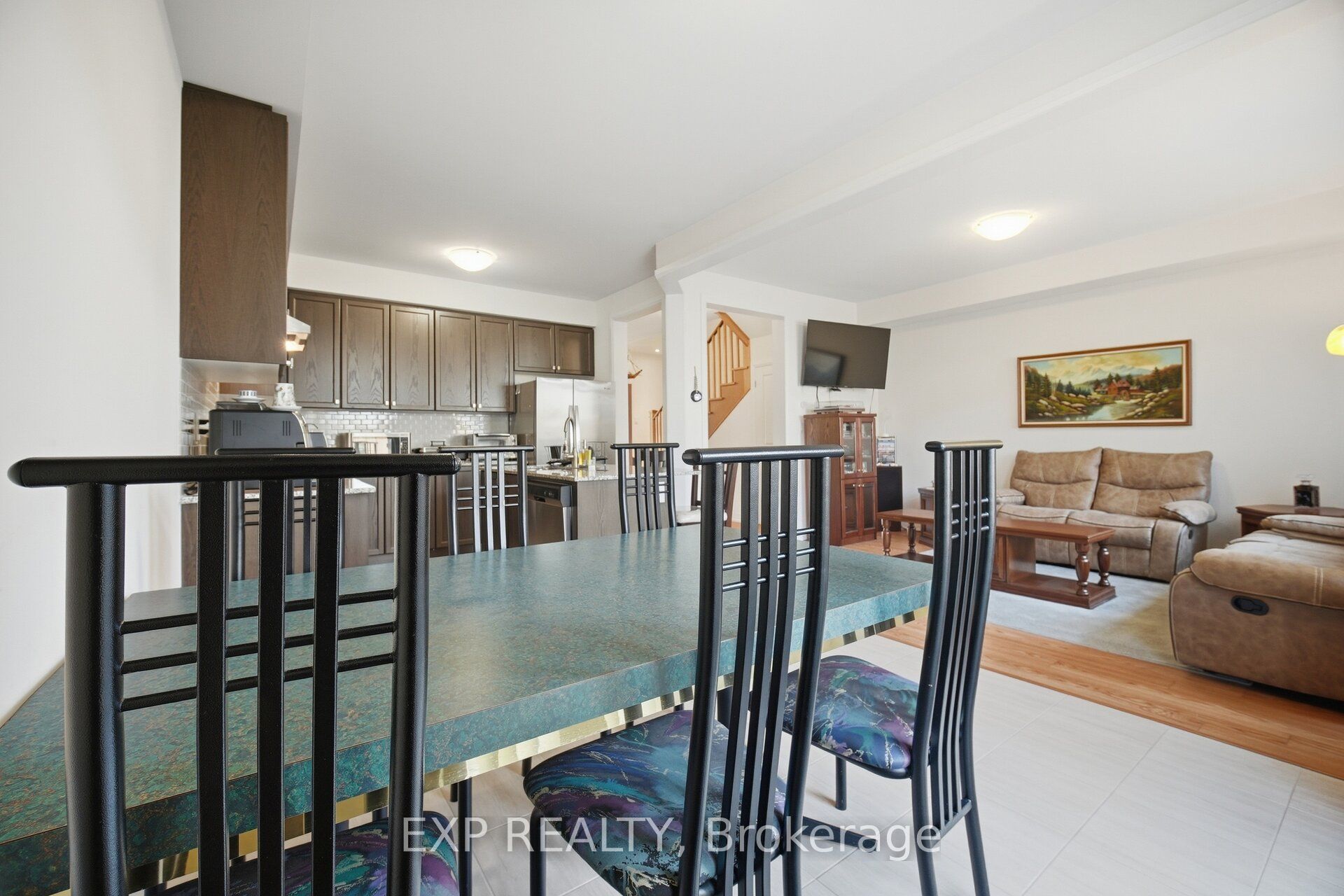 130 Ogston Crescent Property Photo 13