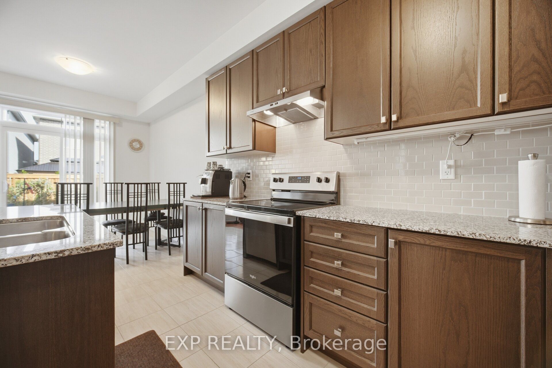 130 Ogston Crescent Property Photo 16