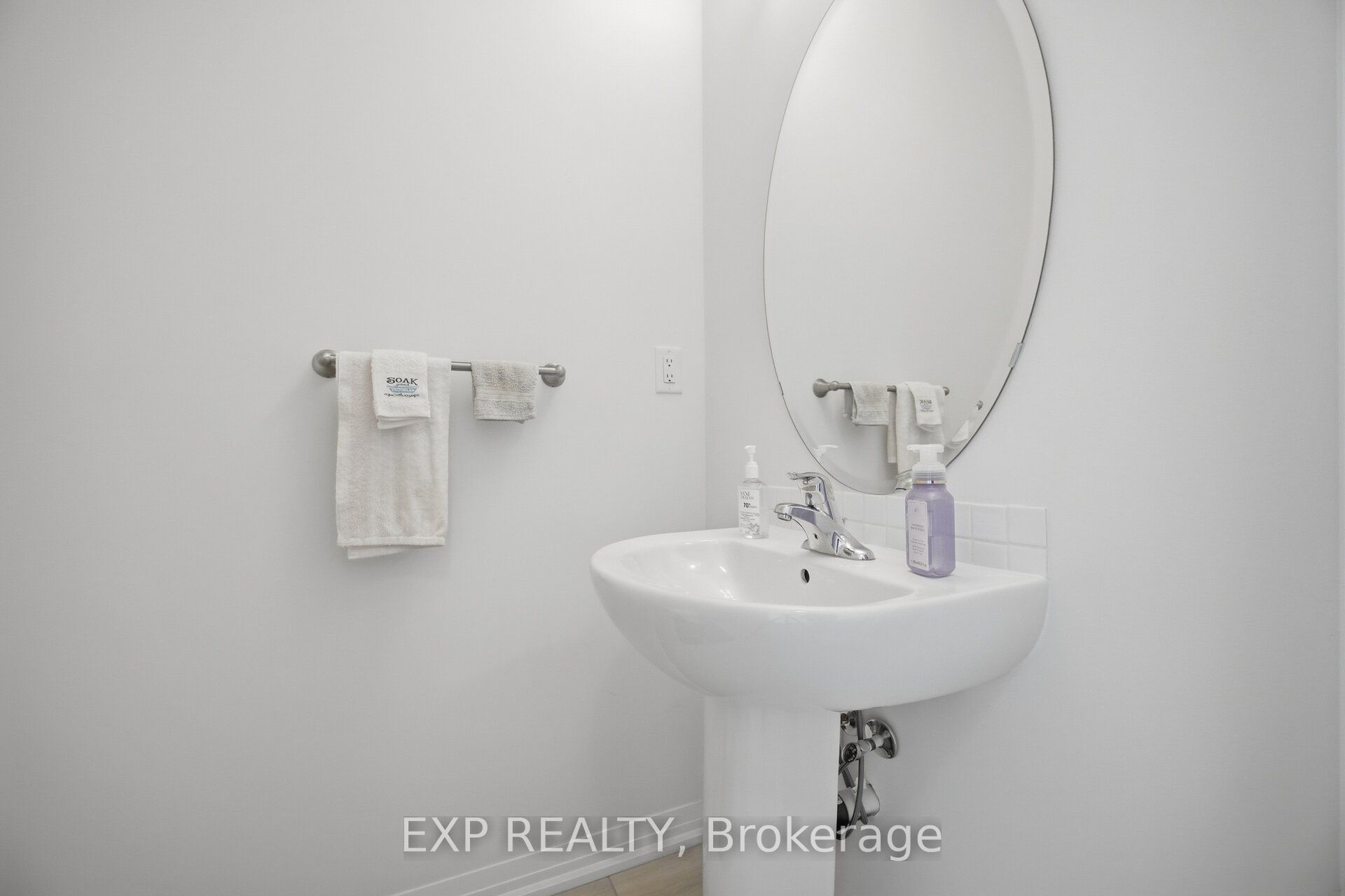 130 Ogston Crescent Property Photo 21