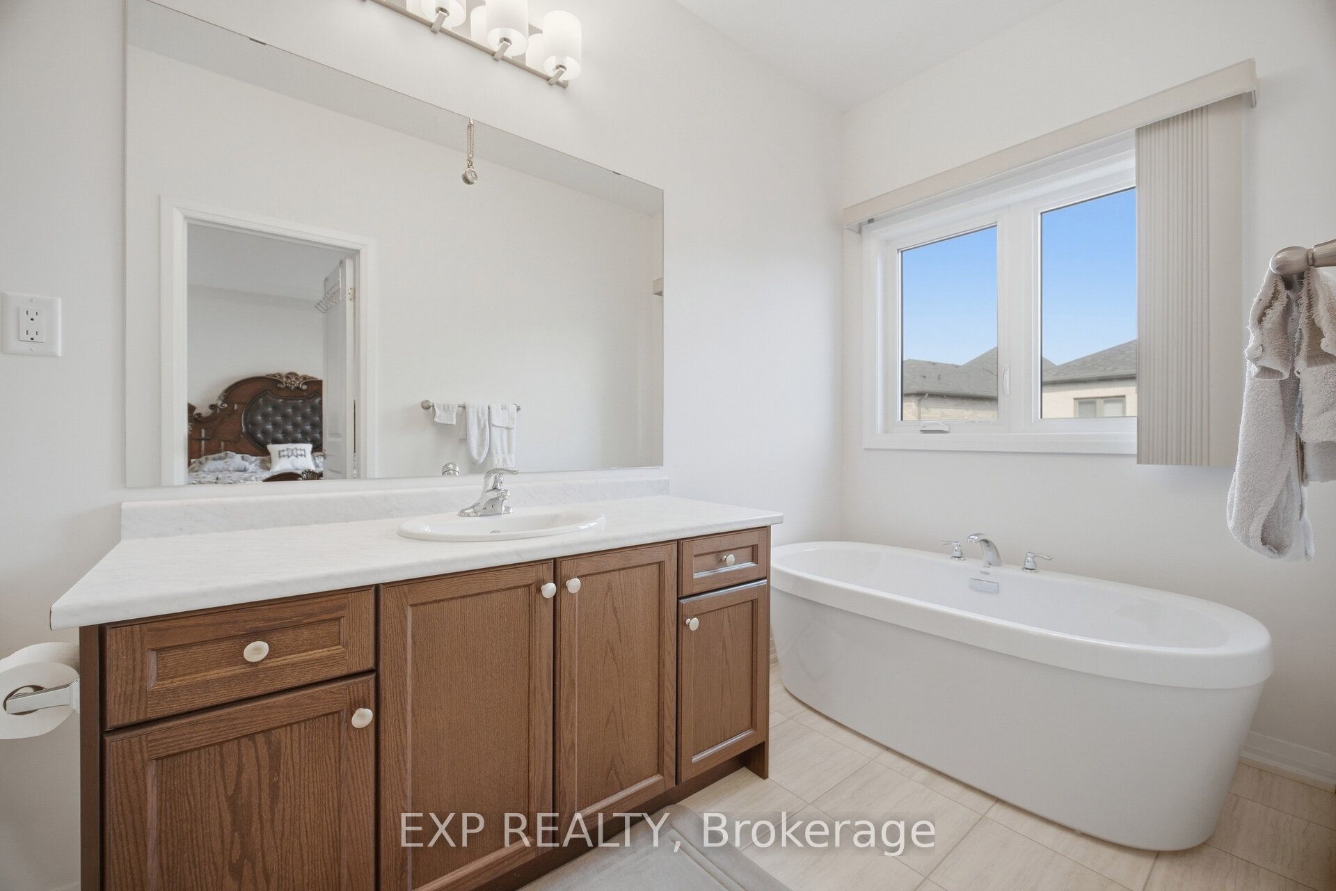 130 Ogston Crescent Property Photo 27