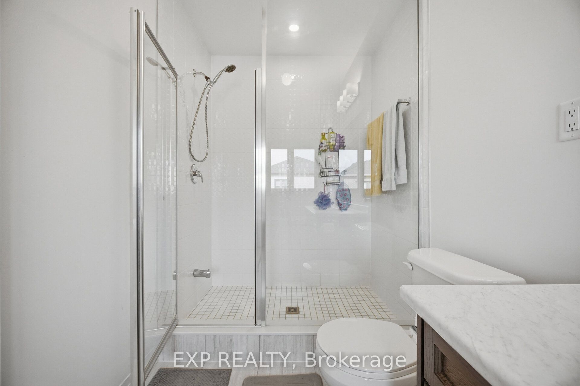 130 Ogston Crescent Property Photo 28