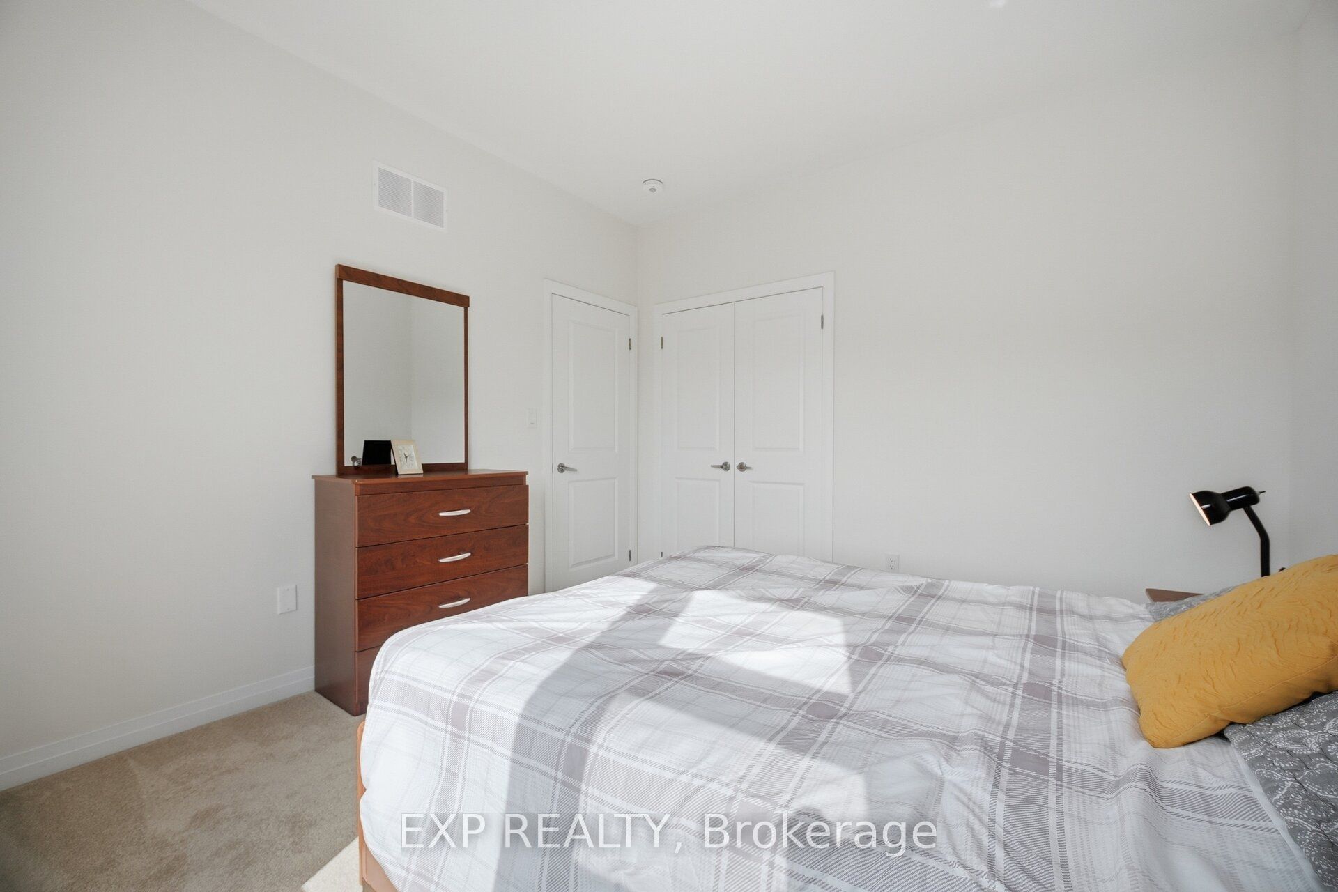 130 Ogston Crescent Property Photo 32