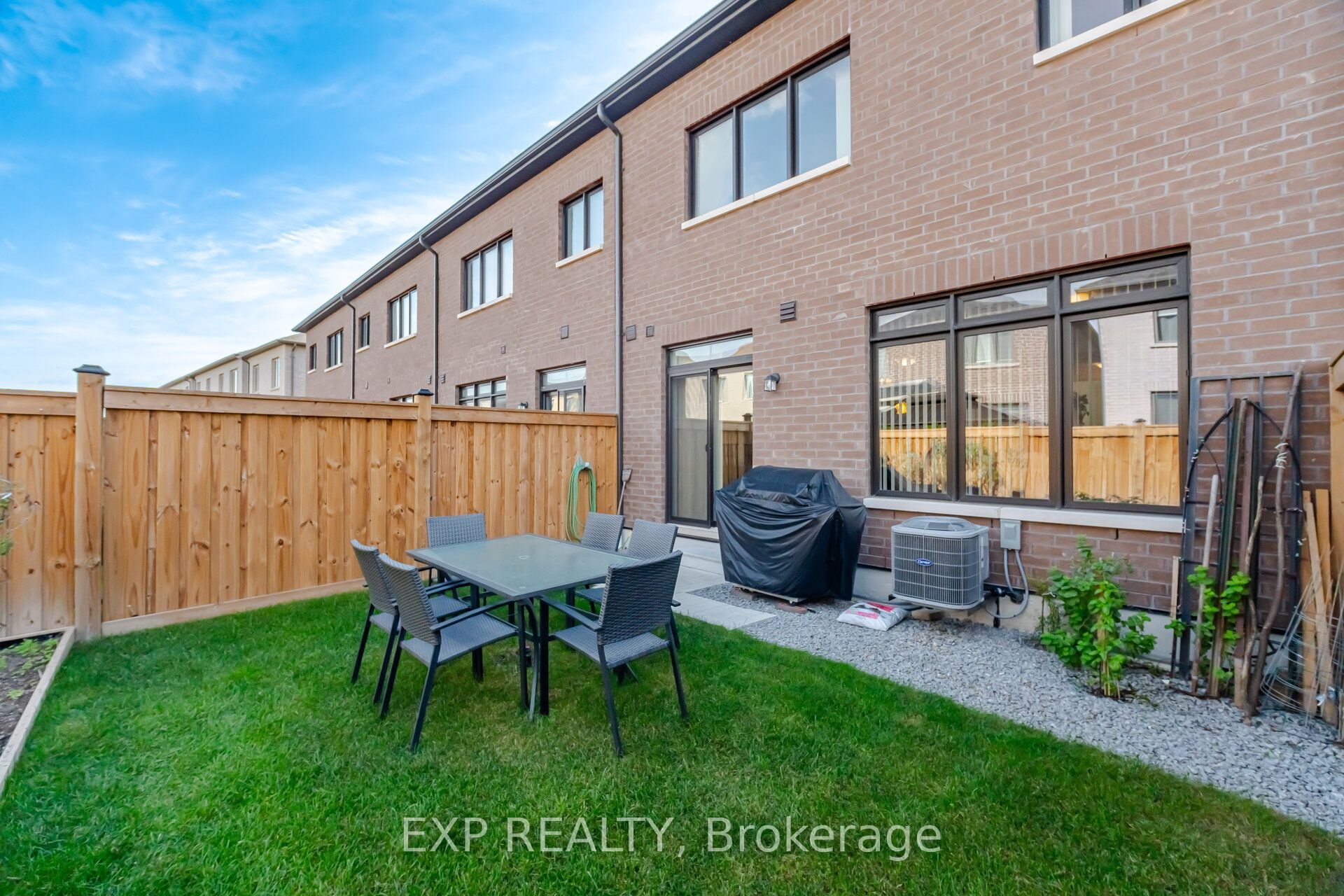 130 Ogston Crescent Property Photo 42