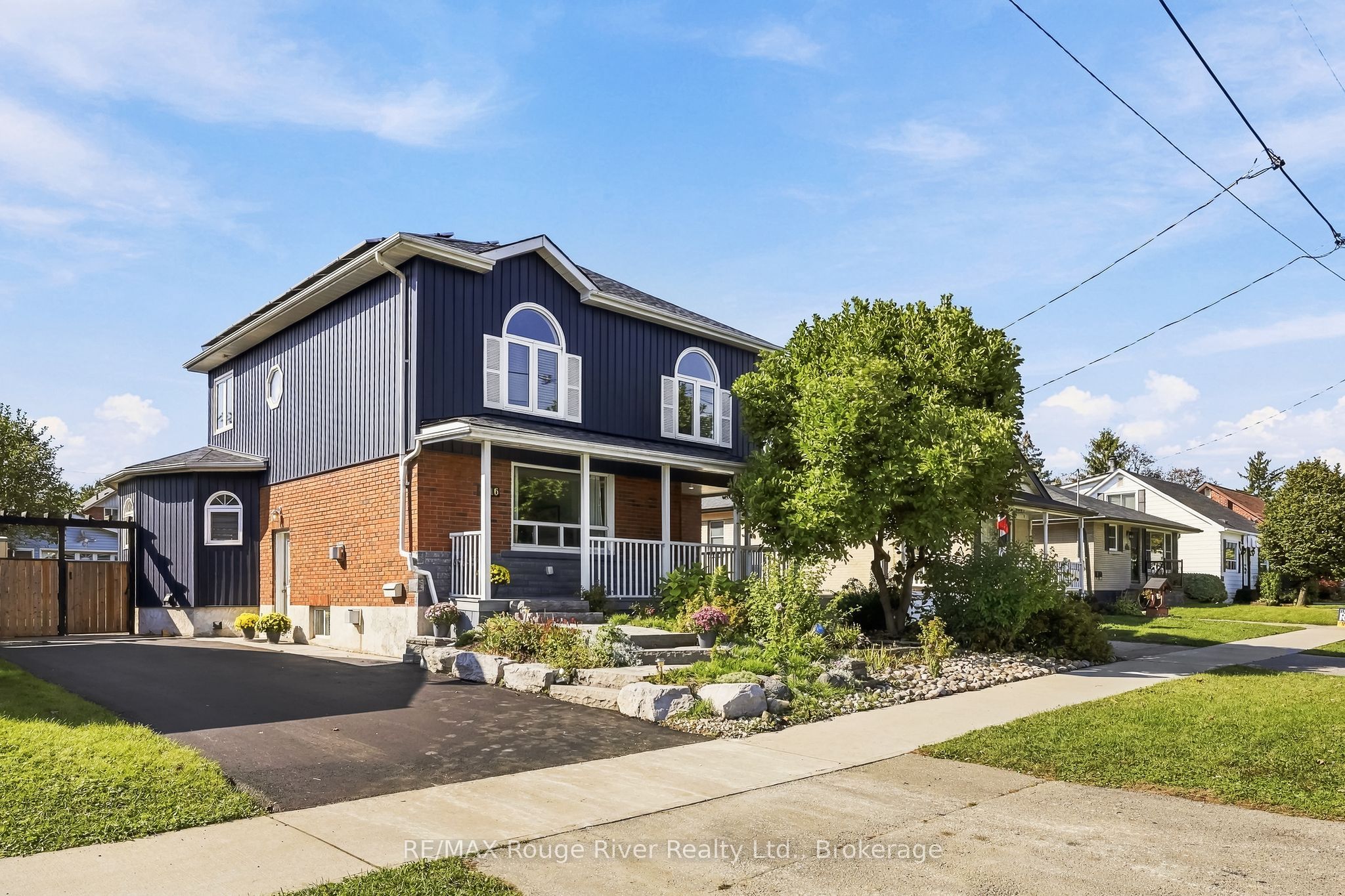 1116 Green Street Property Photo 2