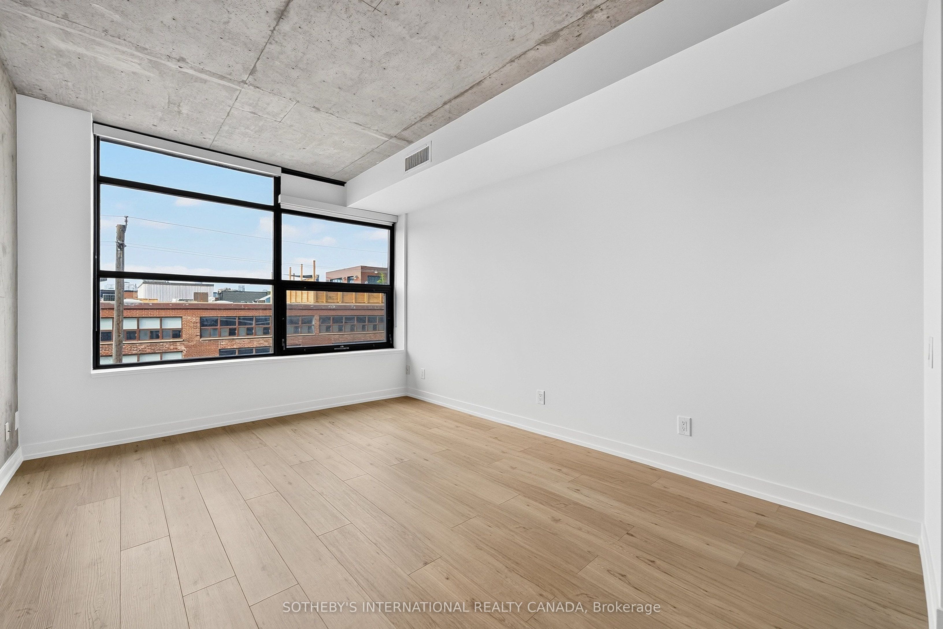 319 Carlaw Avenue 406 Property Photo 20