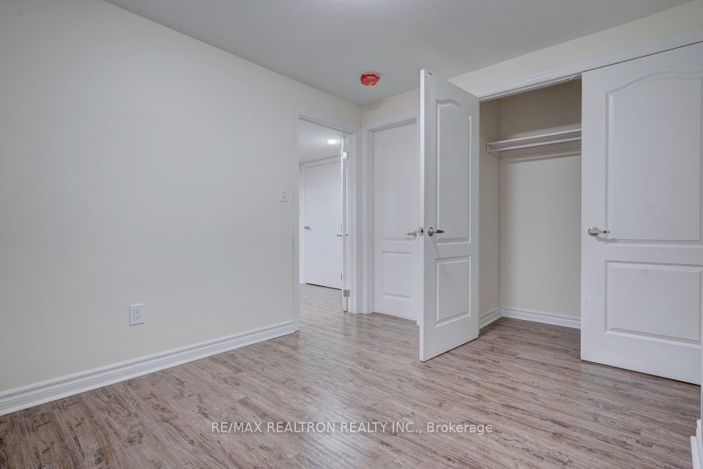 41 Oswell Drive Bsmnt Property Photo 16