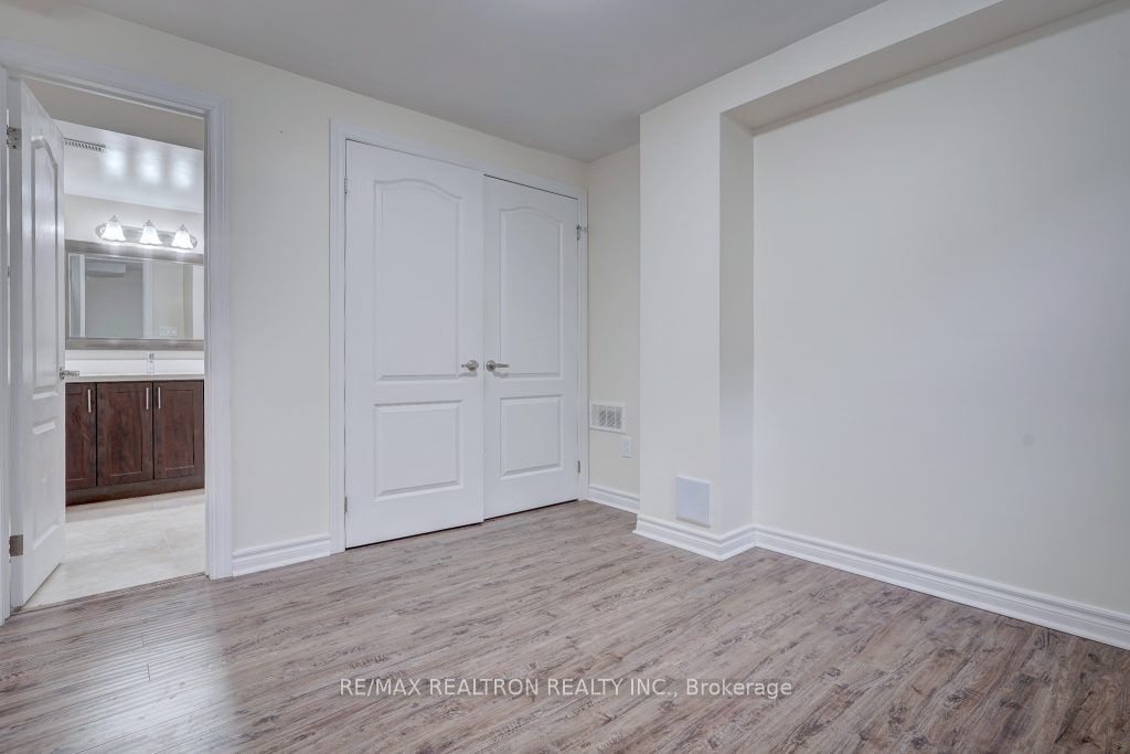 41 Oswell Drive Bsmnt Property Photo 17