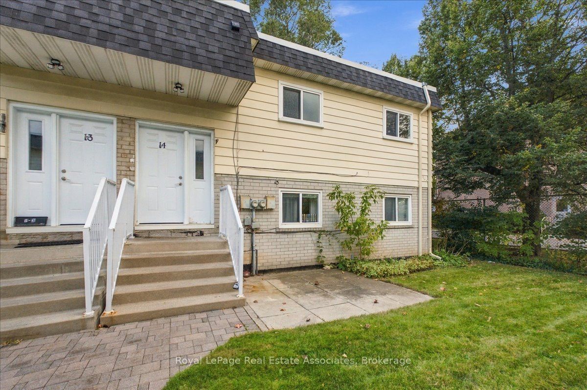 540 Mary Street E 1-4 Property Photo 36