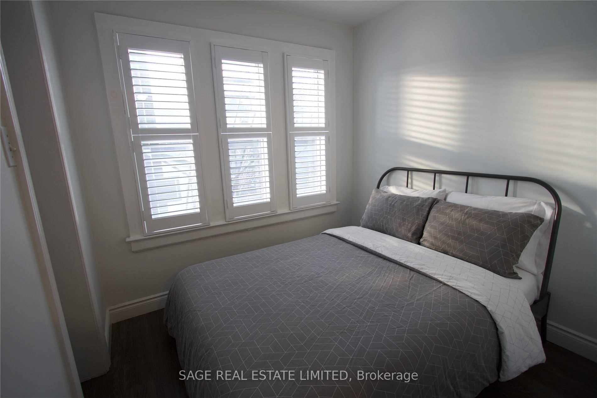 8 Brookmount Road 1b Property Photo 9