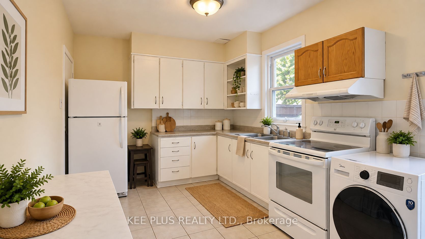 131 Chisholm Avenue 1 Property Photo 3
