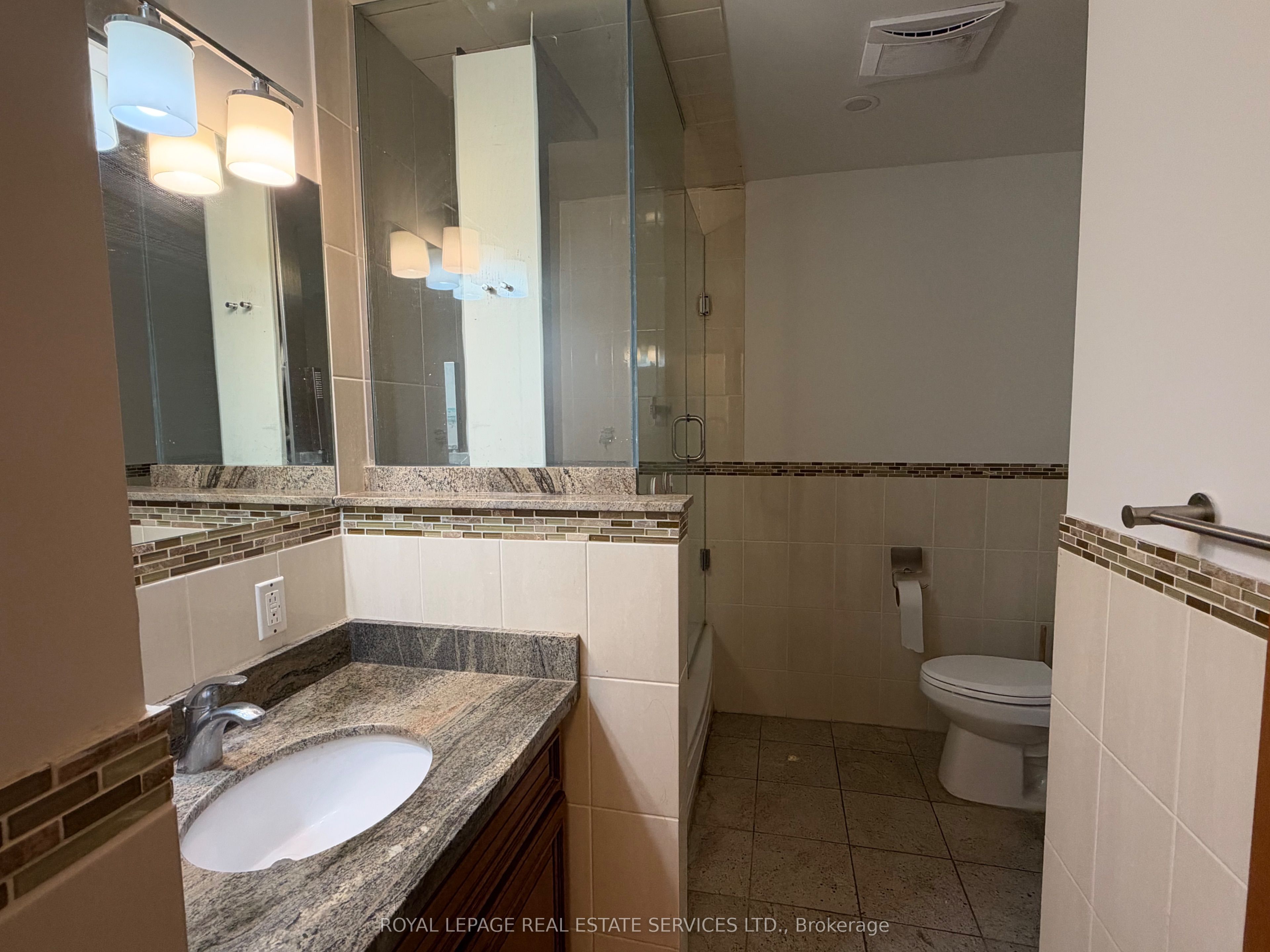 66 Terryhill Crescent Upper Property Photo 19