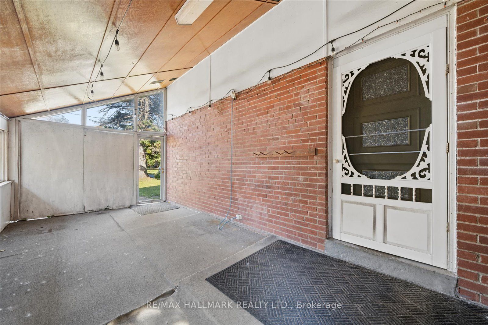 73 Deerfield Road Property Photo 5
