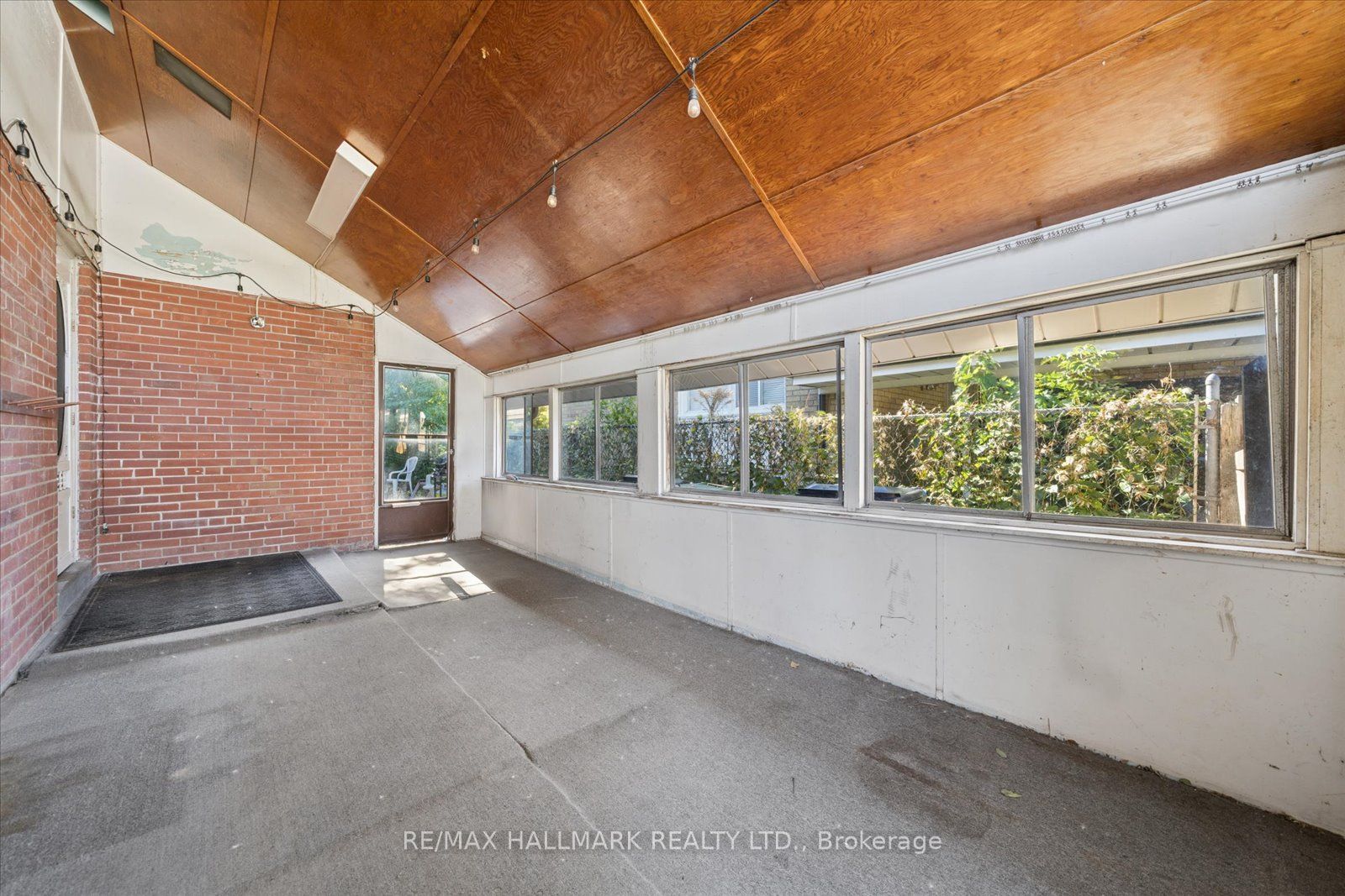 73 Deerfield Road Property Photo 6